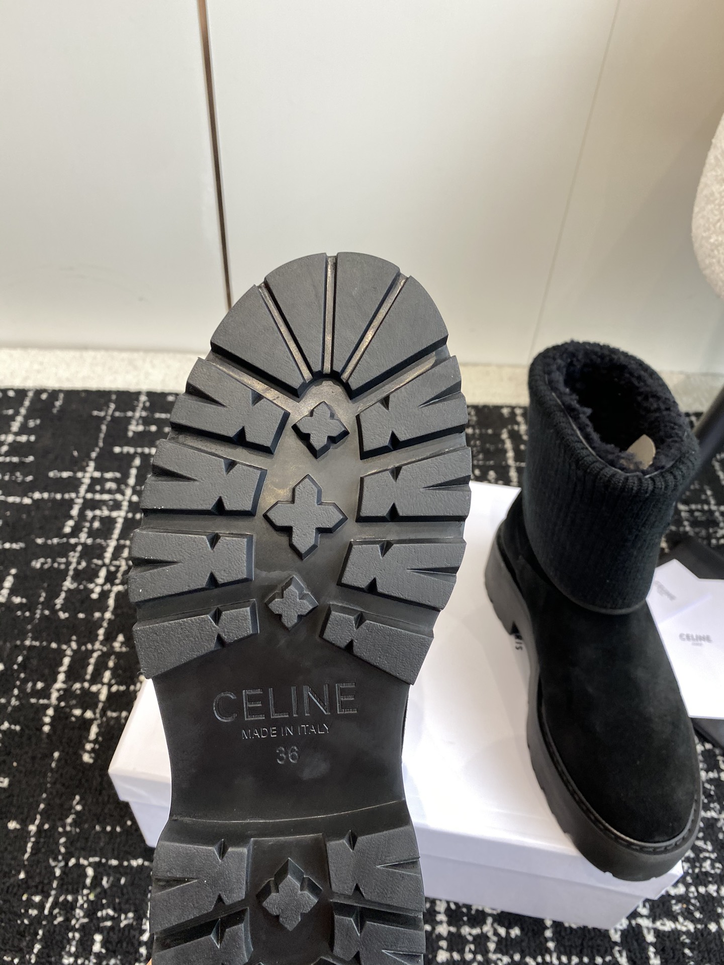 Celine2023凯旋门雪地靴！当季深受众多网红博主热捧完美精修鞋楦小圆头非常到位线条流畅版型正整齐工