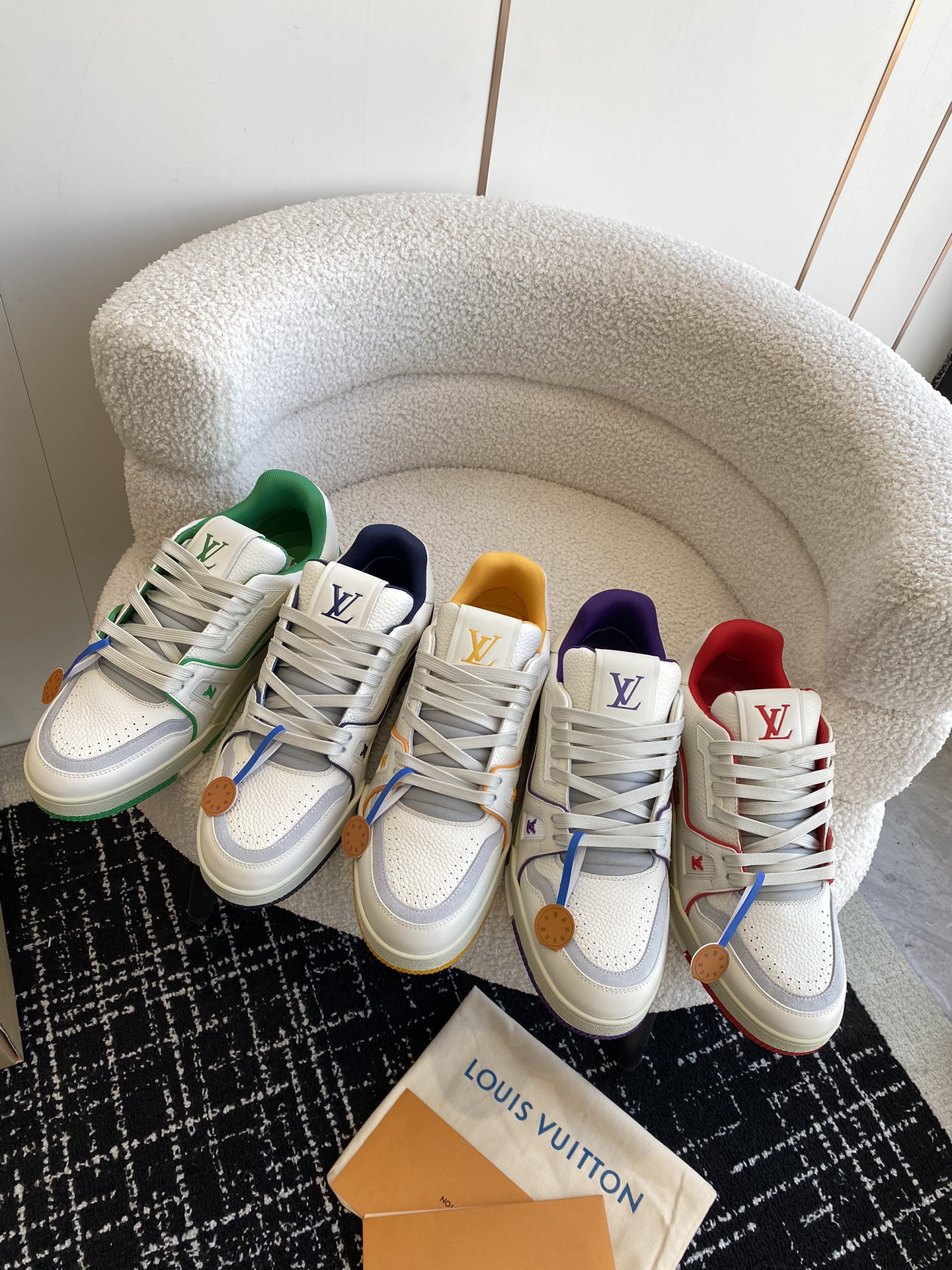 [Louis Vuitton Women