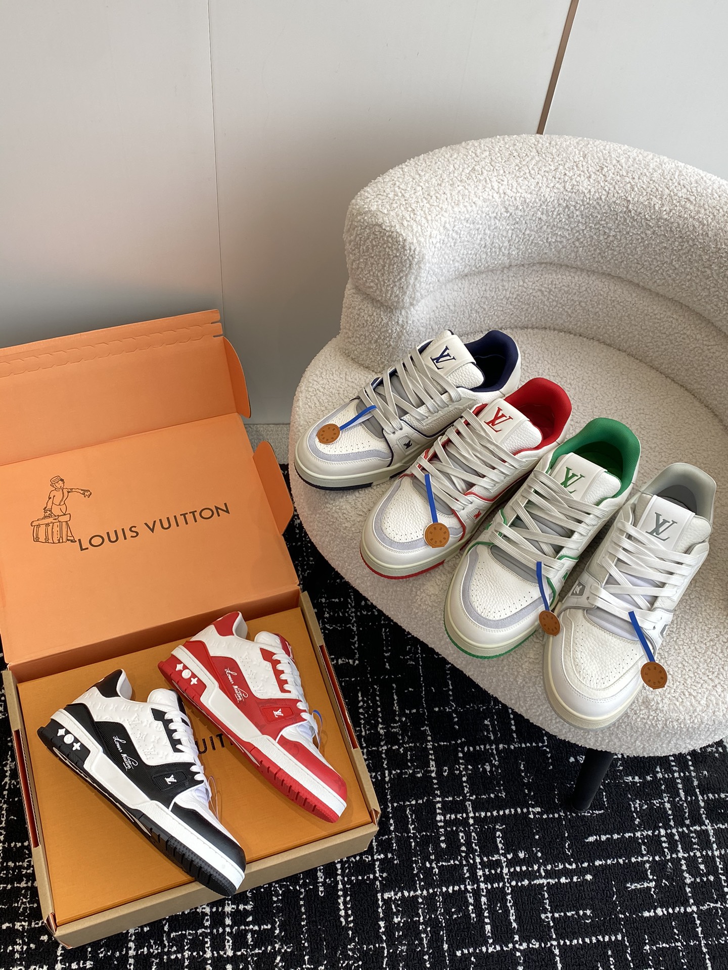 [Louis Vuitton Women