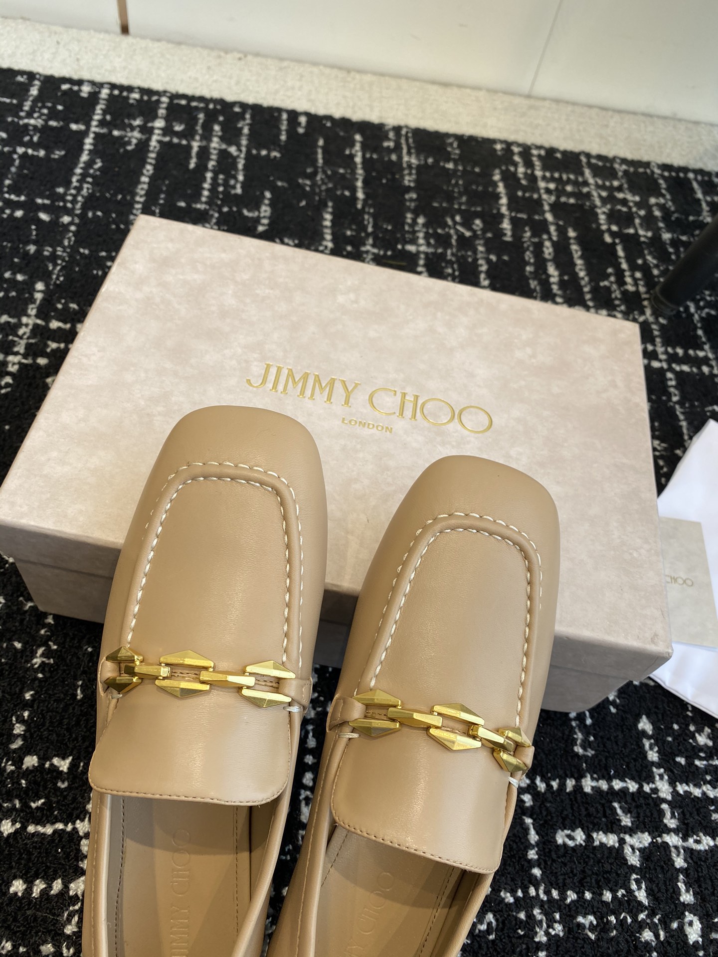 JimmyChoo吉米周/JC2024新款平底单鞋KARI系列新款时装平底鞋优雅大气鞋型时髦耐看穿着舒适