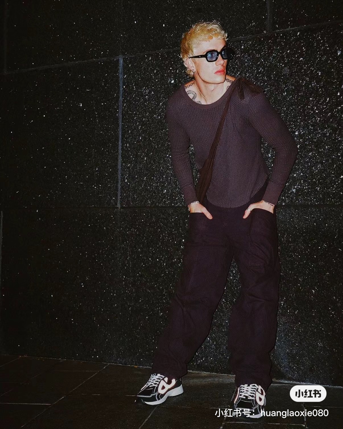 NO:402492,Foot pictures Reference, casual shoes/sports shoes, sneakers19860909上脚图 参考,休闲鞋/运动鞋,sneakers,Women's Shoes