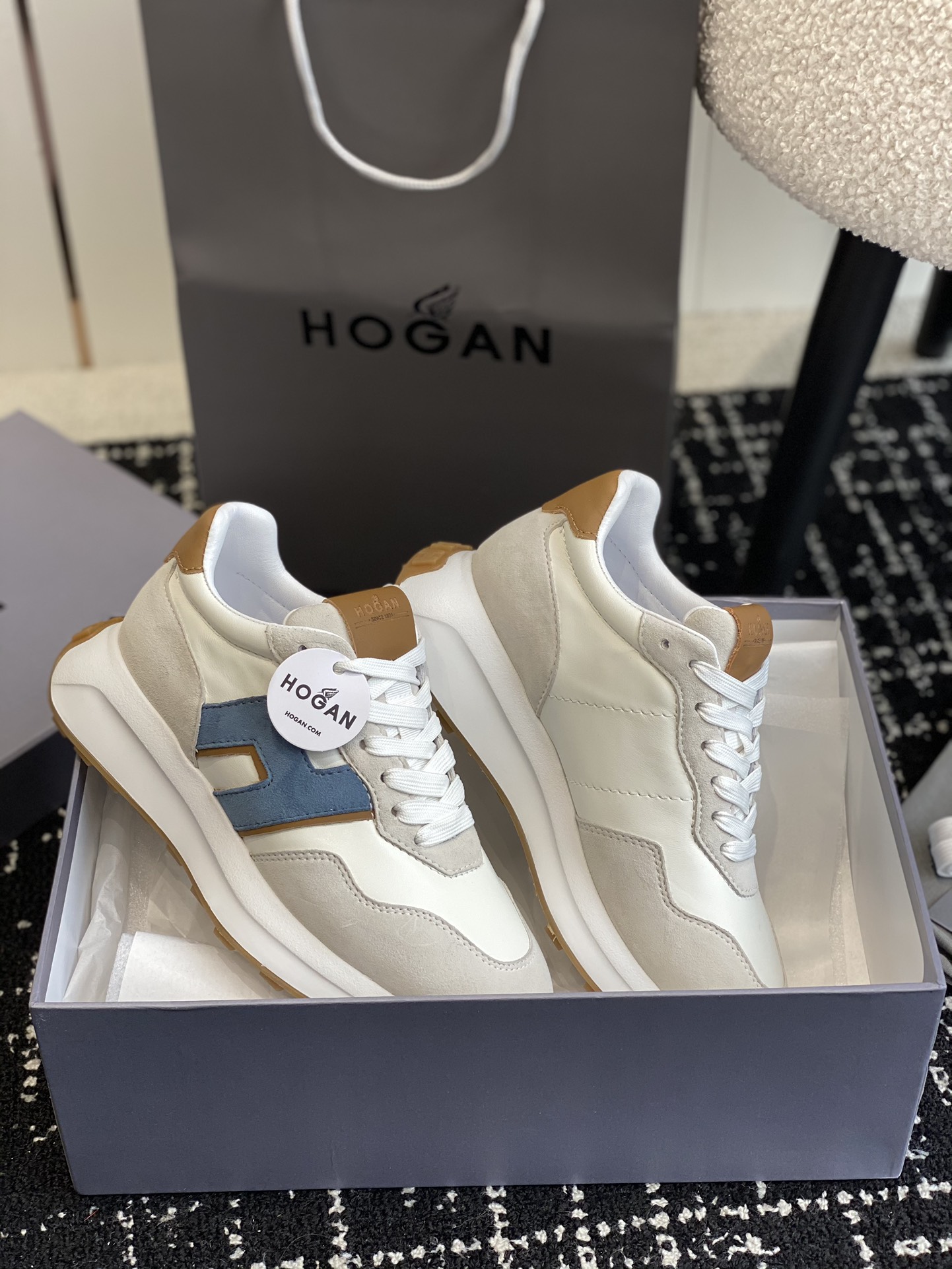 [HOGAN Women