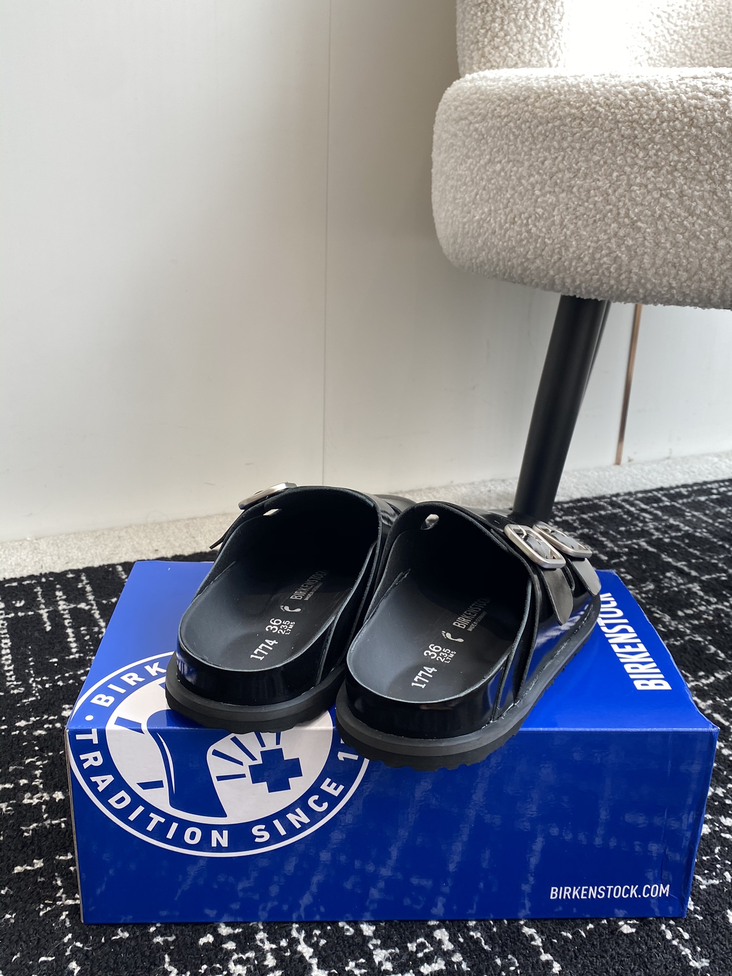 Birkenstock24ss新款这个刚出我就心动了代购找很久才买到货真的一鞋难求真的超级好看姐妹们给我