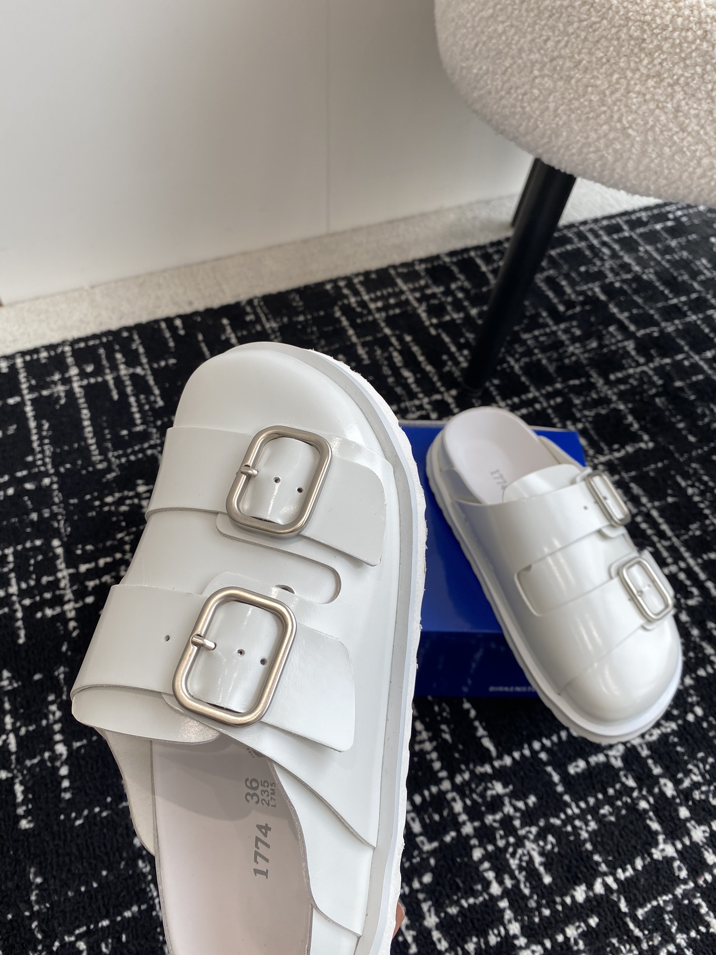 Birkenstock24ss新款这个刚出我就心动了代购找很久才买到货真的一鞋难求真的超级好看姐妹们给我