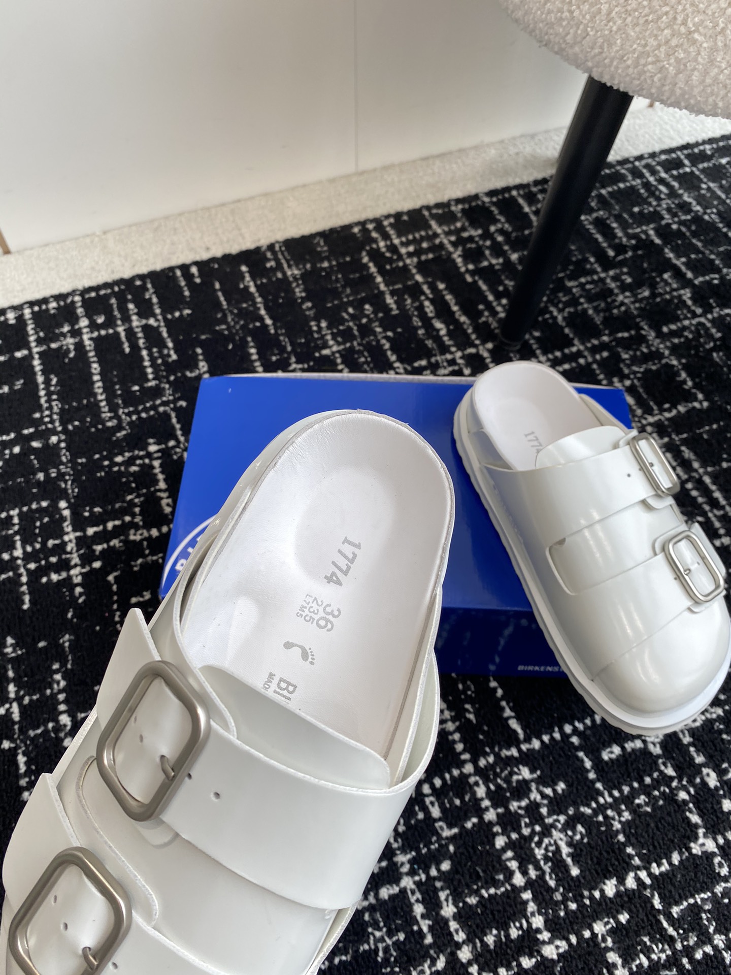 Birkenstock24ss新款这个刚出我就心动了代购找很久才买到货真的一鞋难求真的超级好看姐妹们给我