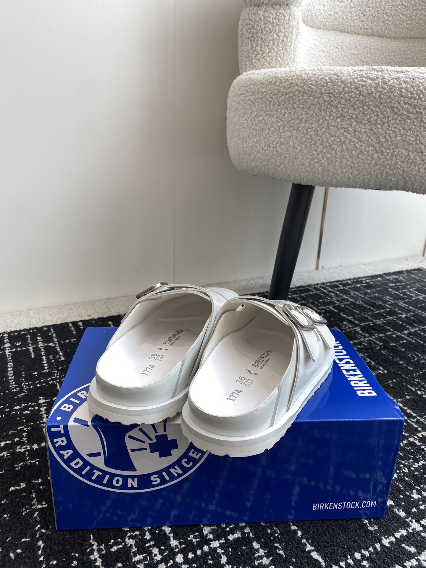 Birkenstock24ss新款这个刚出我就心动了代购找很久才买到货真的一鞋难求真的超级好看姐妹们给我