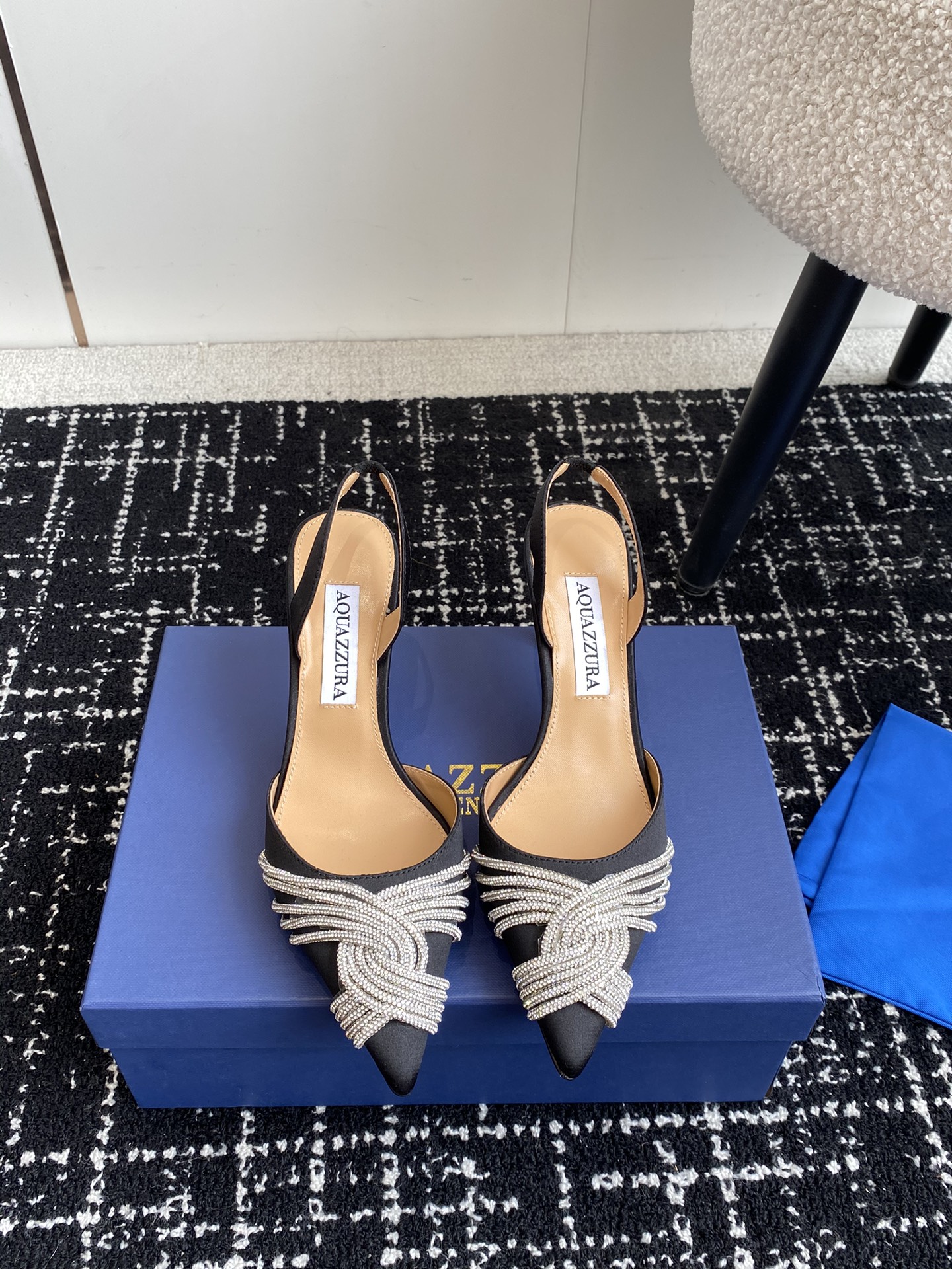 Aquazzura24ss惊艳火爆款菠萝王室贵族的钟爱雍容华贵气质高雅到手如图柜级品质进口真丝pvc透明