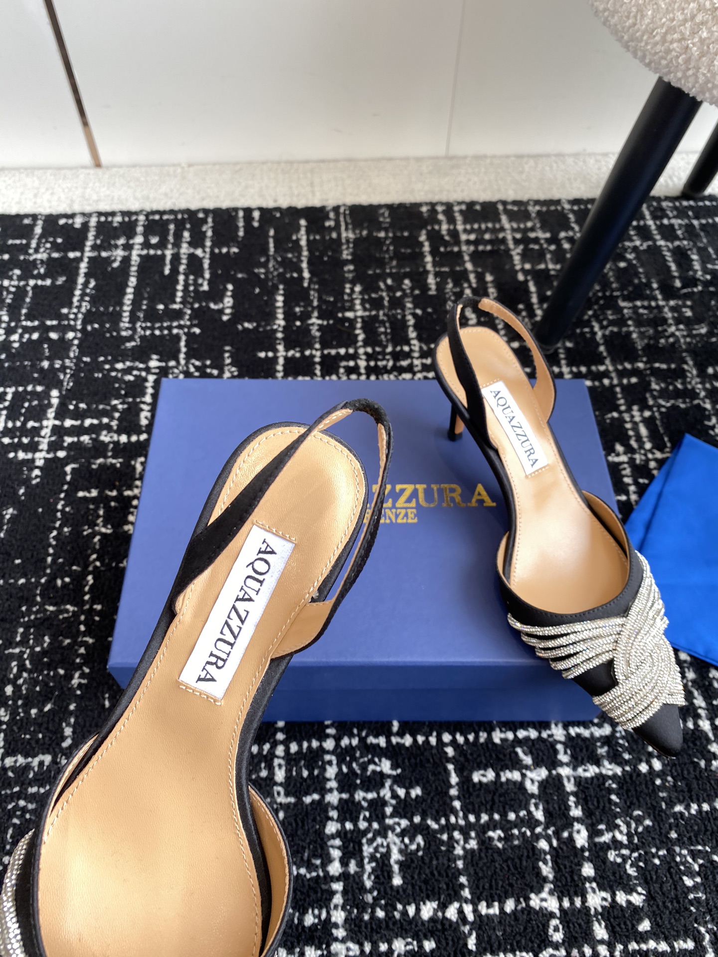 Aquazzura24ss惊艳火爆款菠萝王室贵族的钟爱雍容华贵气质高雅到手如图柜级品质进口真丝pvc透明