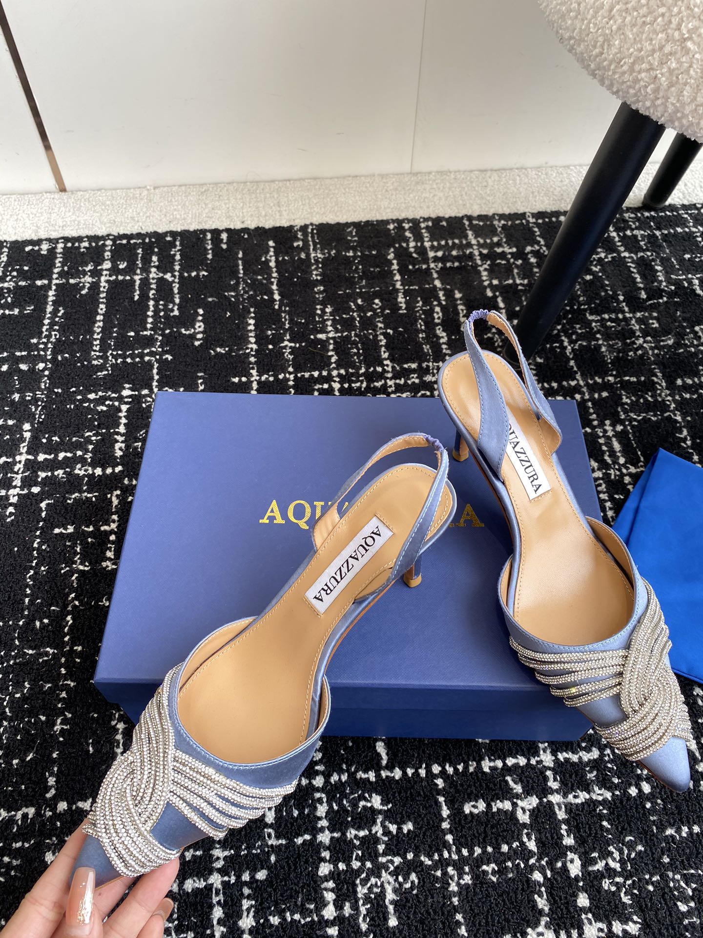 Aquazzura24ss惊艳火爆款菠萝王室贵族的钟爱雍容华贵气质高雅到手如图柜级品质进口真丝pvc透明