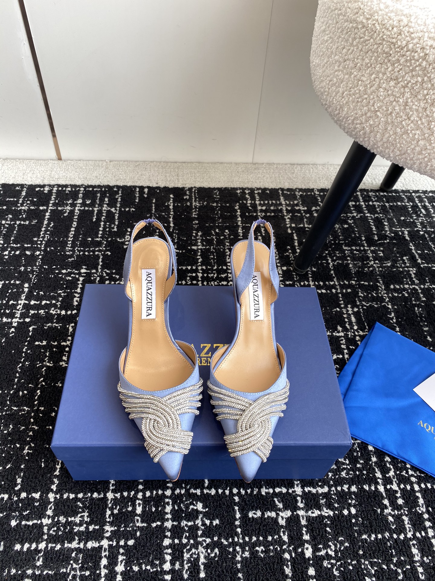 Aquazzura24ss惊艳火爆款菠萝王室贵族的钟爱雍容华贵气质高雅到手如图柜级品质进口真丝pvc透明