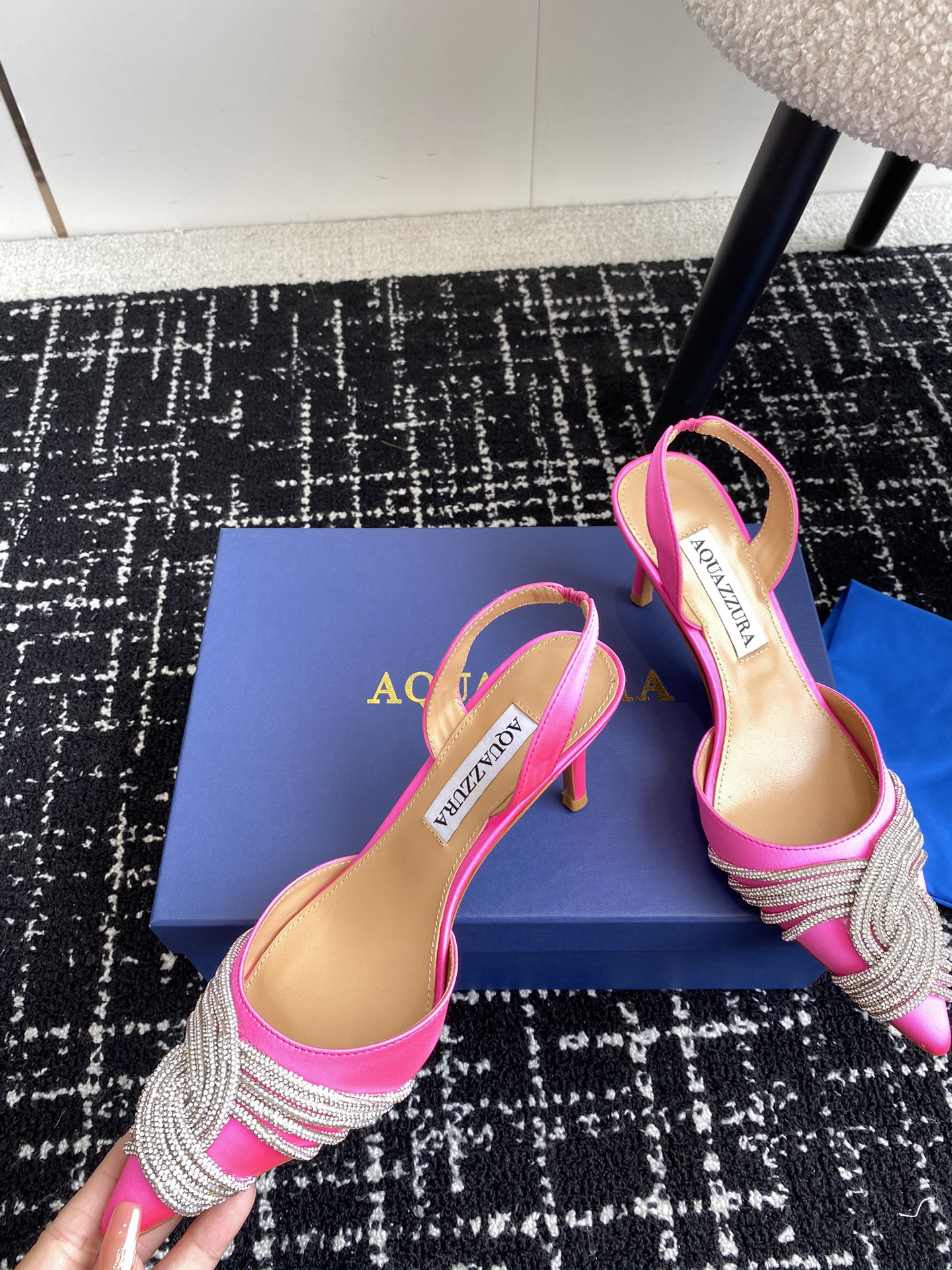 Aquazzura24ss惊艳火爆款菠萝王室贵族的钟爱雍容华贵气质高雅到手如图柜级品质进口真丝pvc透明