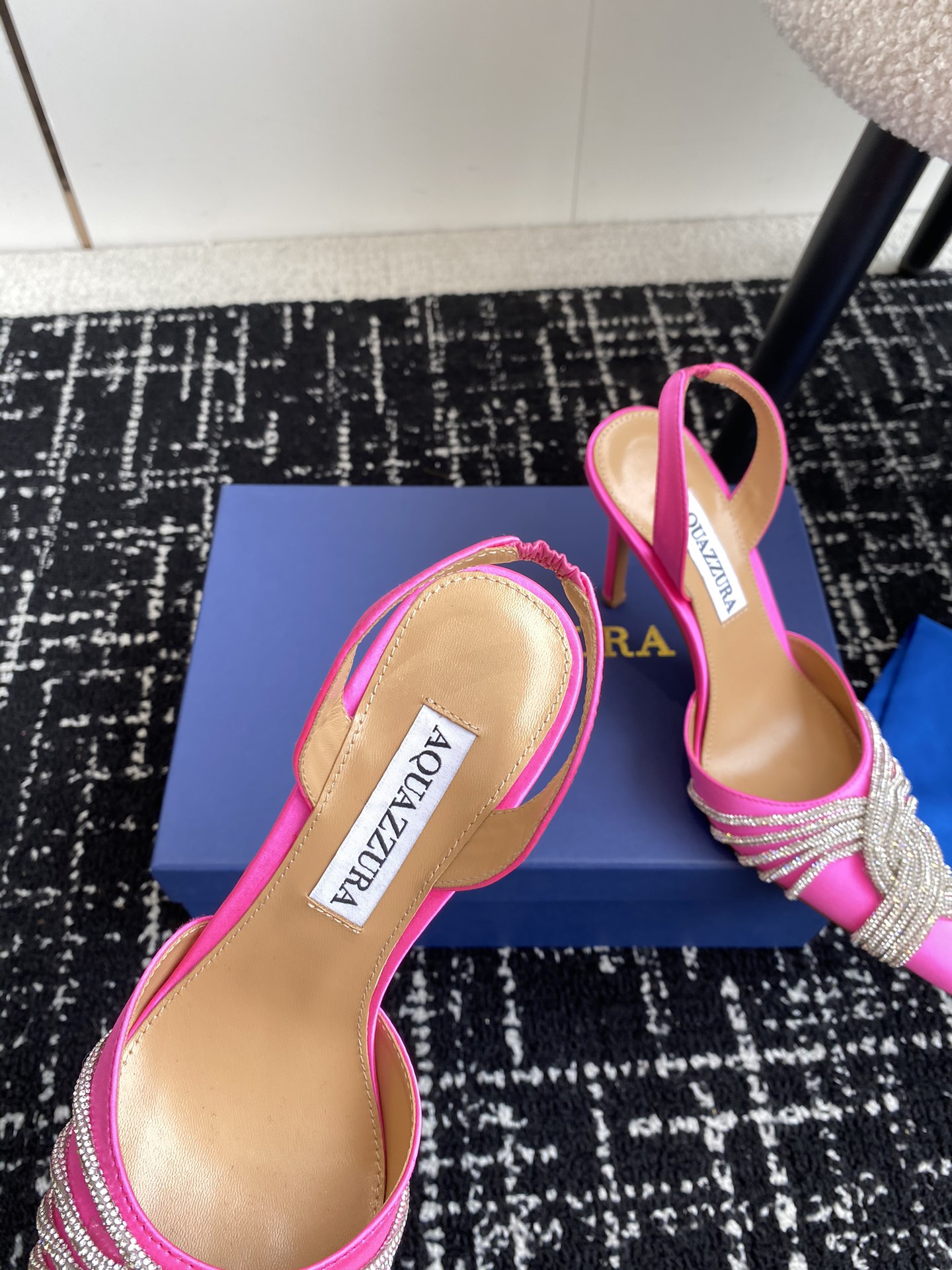 Aquazzura24ss惊艳火爆款菠萝王室贵族的钟爱雍容华贵气质高雅到手如图柜级品质进口真丝pvc透明