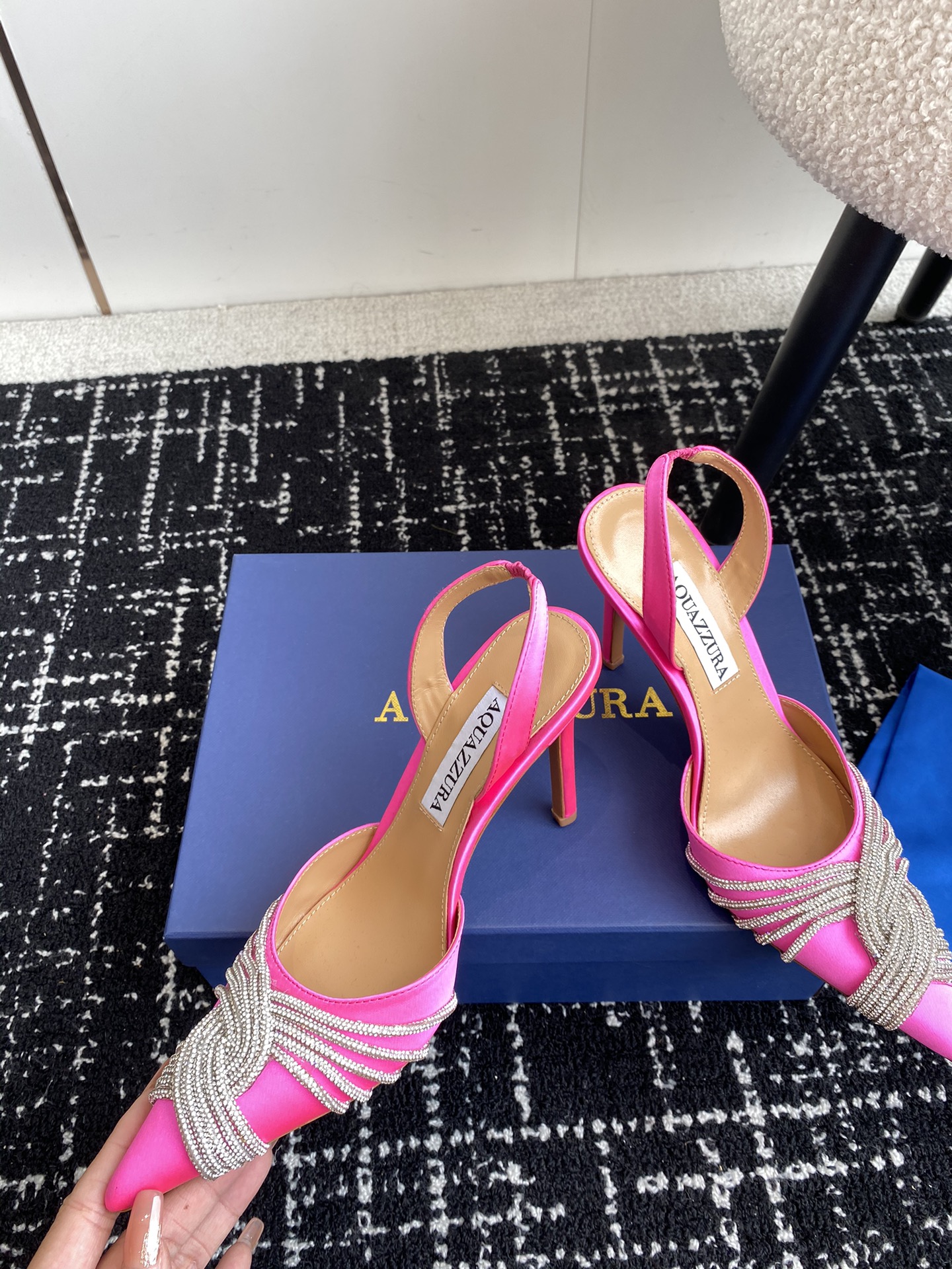 Aquazzura24ss惊艳火爆款菠萝王室贵族的钟爱雍容华贵气质高雅到手如图柜级品质进口真丝pvc透明