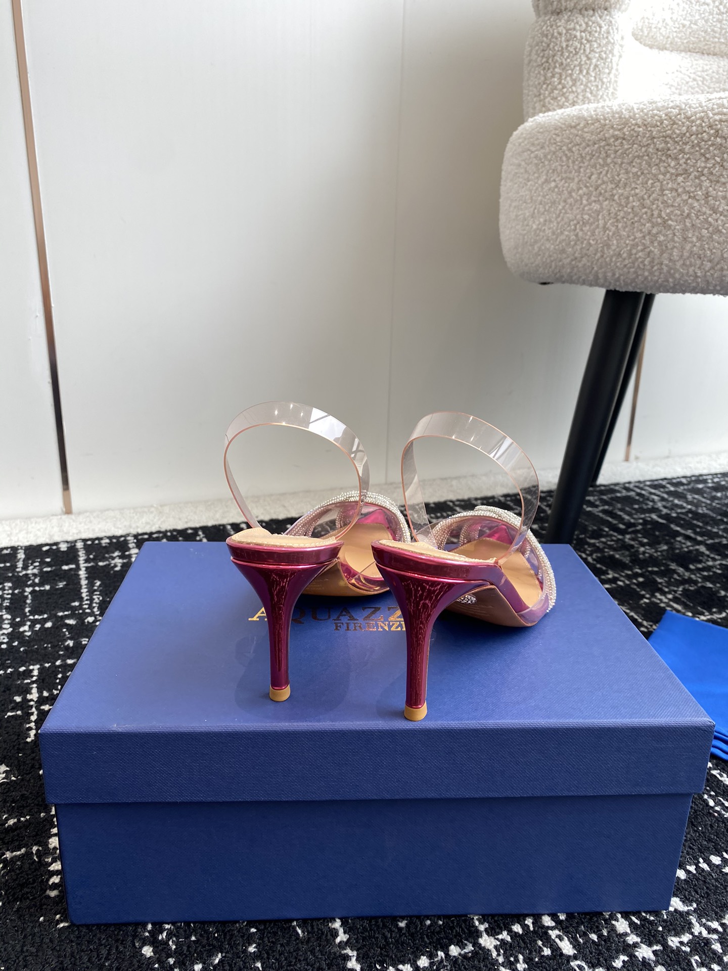 Aquazzura24ss惊艳火爆款菠萝王室贵族的钟爱雍容华贵气质高雅到手如图柜级品质进口真丝pvc透明