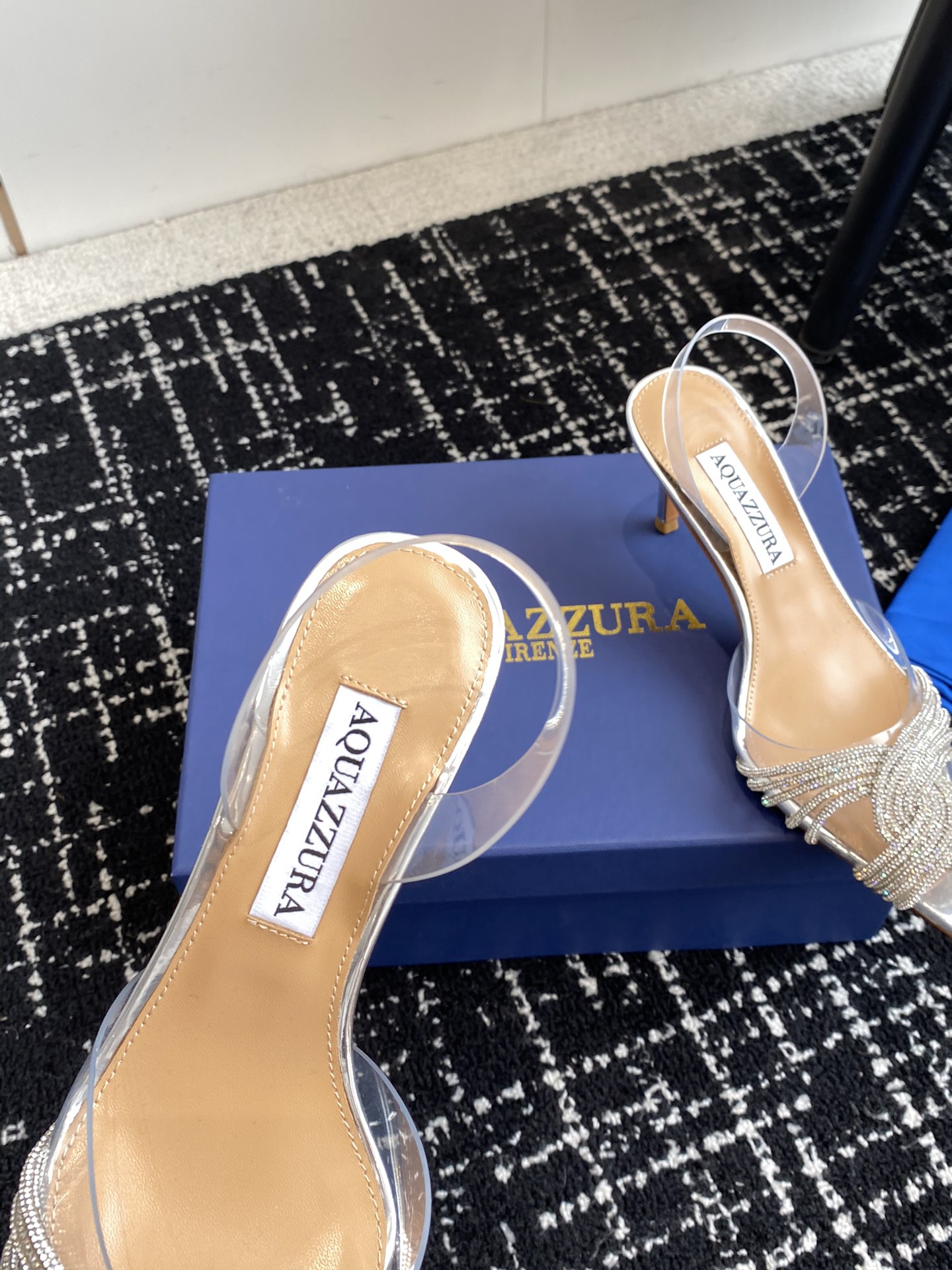 Aquazzura24ss惊艳火爆款菠萝王室贵族的钟爱雍容华贵气质高雅到手如图柜级品质进口真丝pvc透明