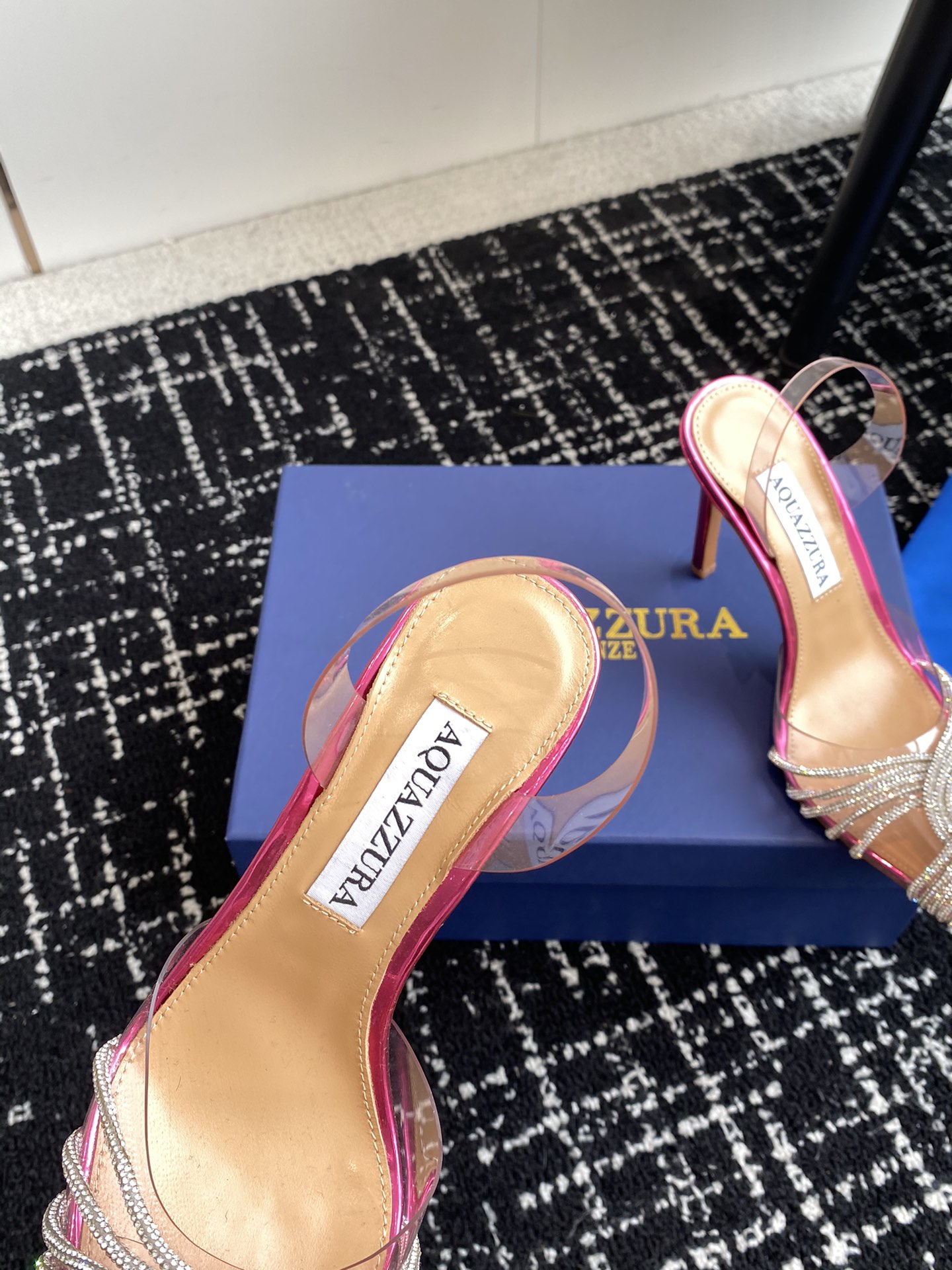 Aquazzura24ss惊艳火爆款菠萝王室贵族的钟爱雍容华贵气质高雅到手如图柜级品质进口真丝pvc透明