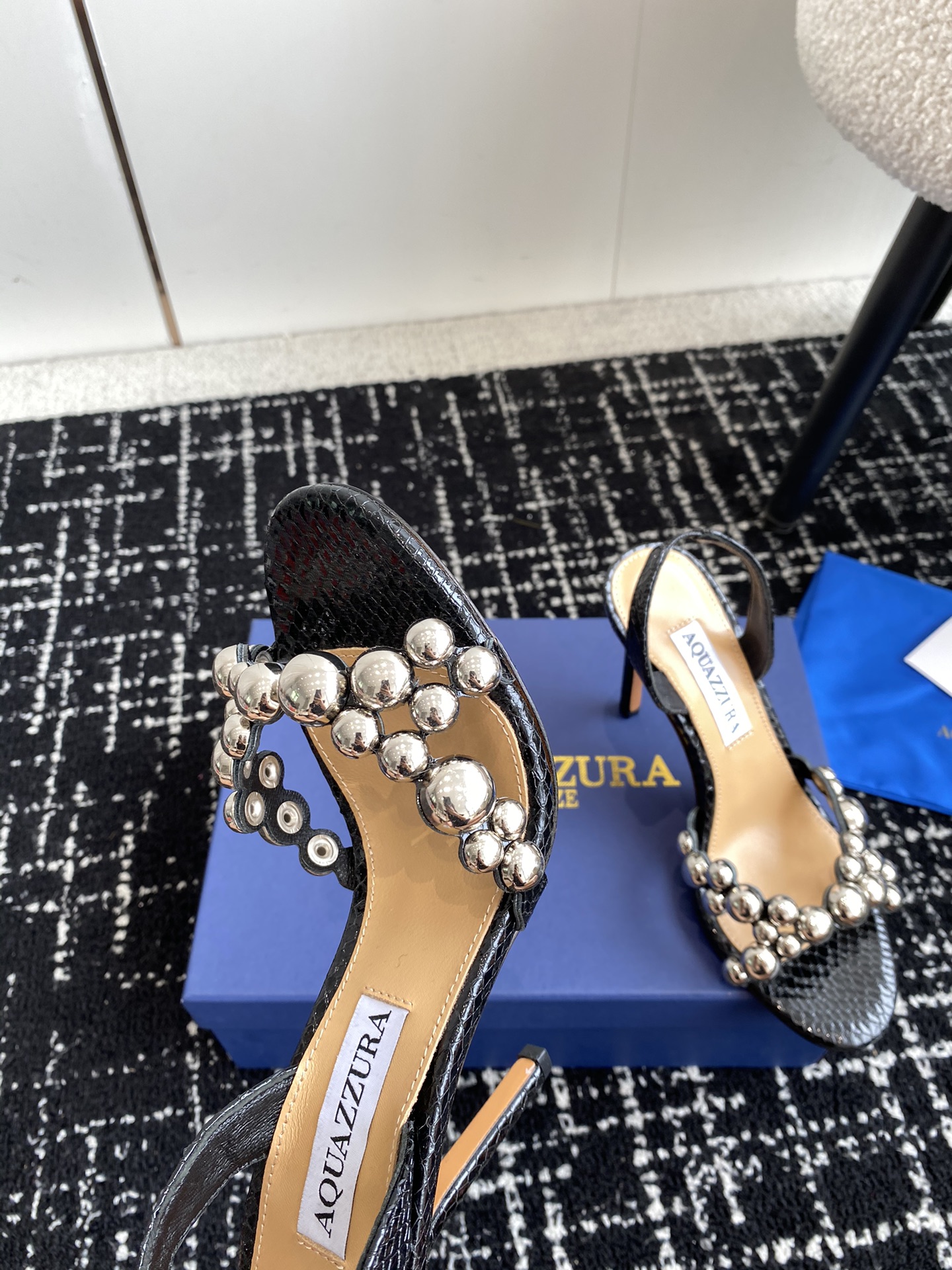 Aquazzura24ss惊艳火爆款菠萝王室贵族的钟爱雍容华贵气质高雅到手如图柜级品质进口羊皮璀璨银色五