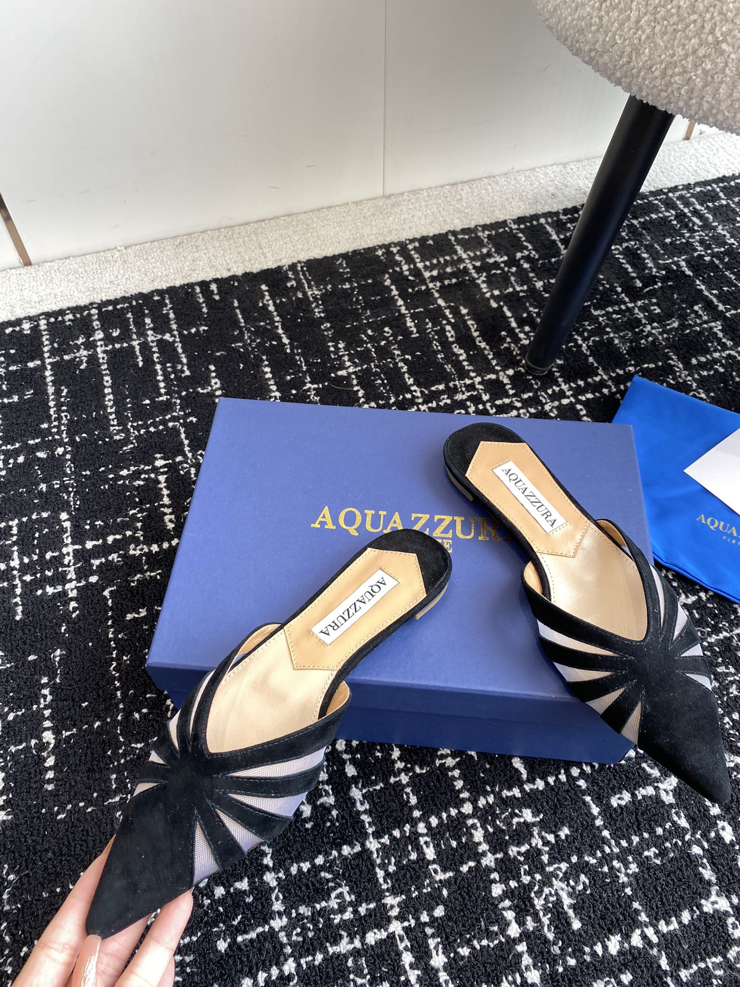 Aquazzura24ss惊艳火爆款菠萝王室贵族的钟爱雍容华贵气质高雅到手如图柜级品质进口麂皮璀璨别致水