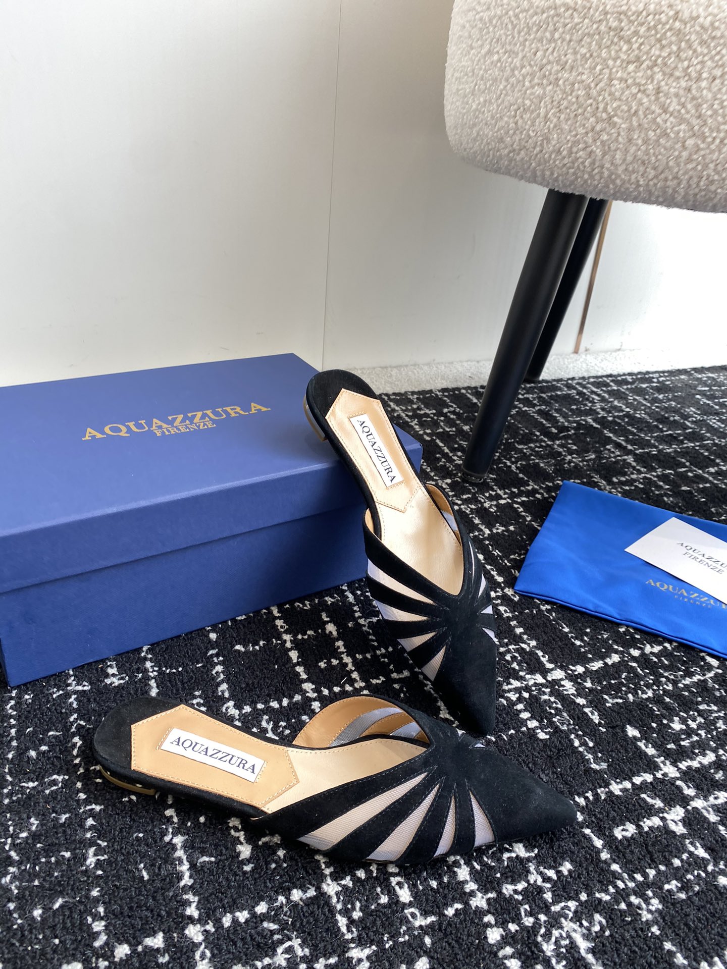 Aquazzura24ss惊艳火爆款菠萝王室贵族的钟爱雍容华贵气质高雅到手如图柜级品质进口麂皮璀璨别致水