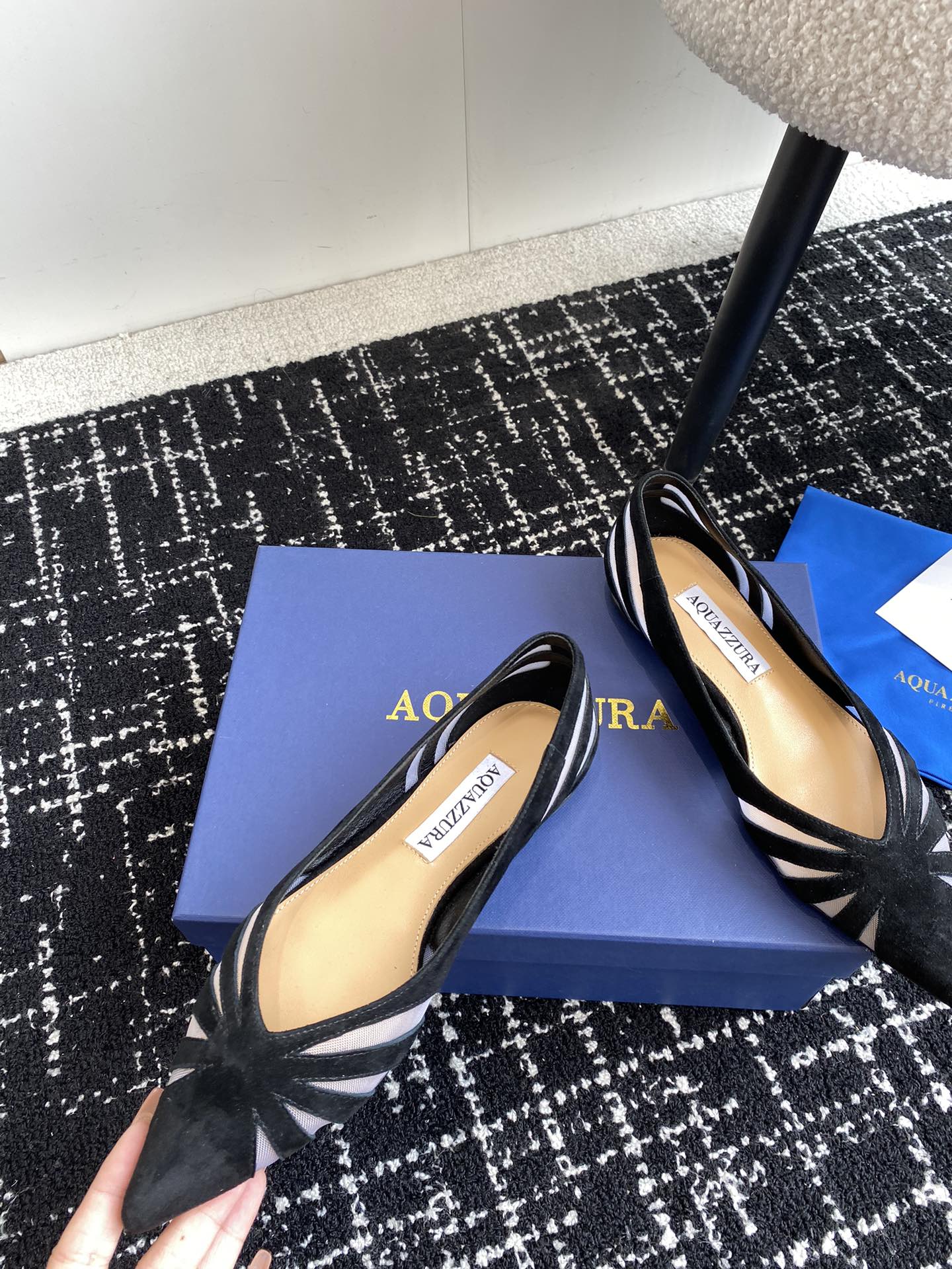 Aquazzura24ss惊艳火爆款菠萝王室贵族的钟爱雍容华贵气质高雅到手如图柜级品质进口麂皮璀璨别致水