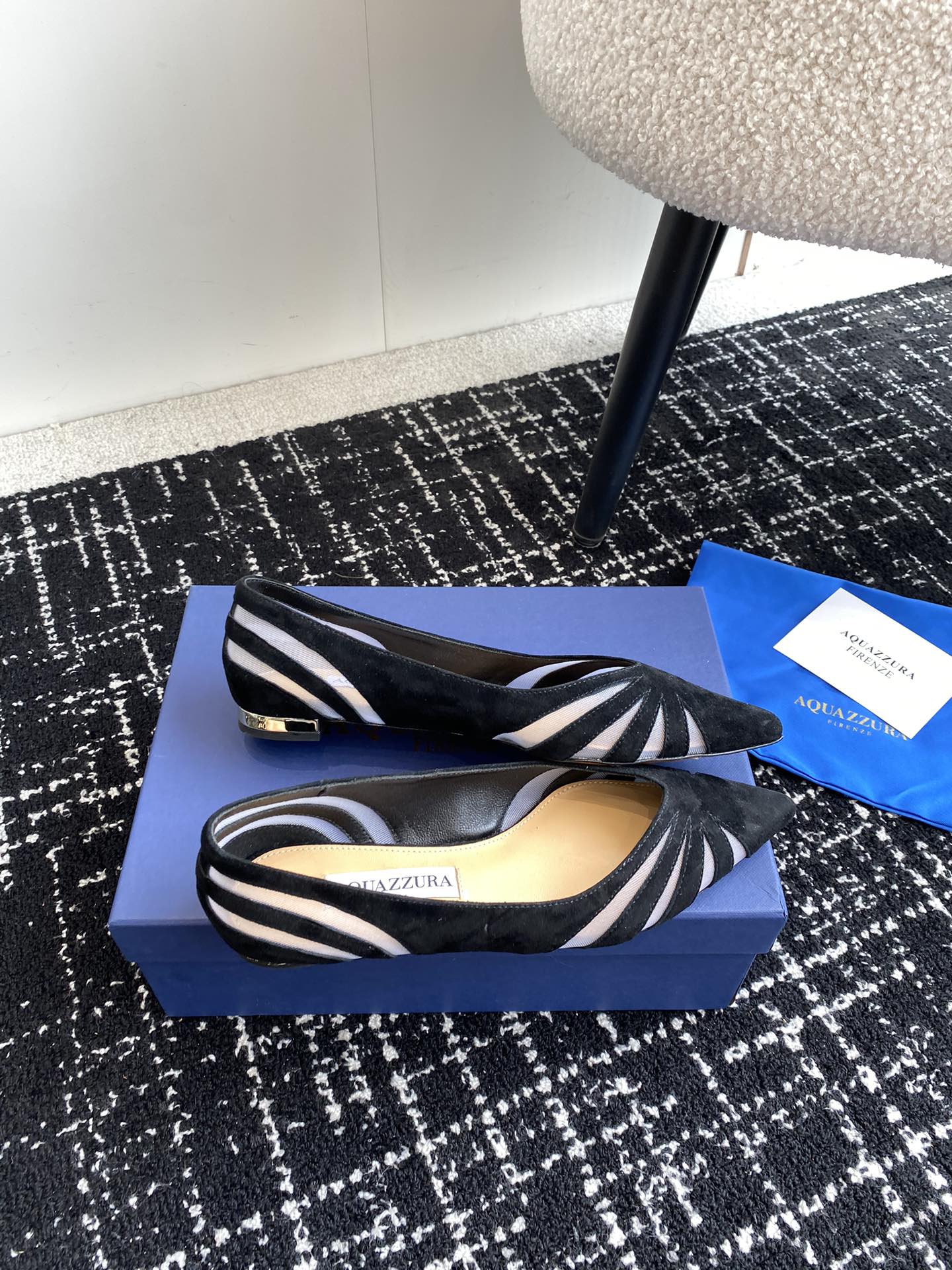 Aquazzura24ss惊艳火爆款菠萝王室贵族的钟爱雍容华贵气质高雅到手如图柜级品质进口麂皮璀璨别致水