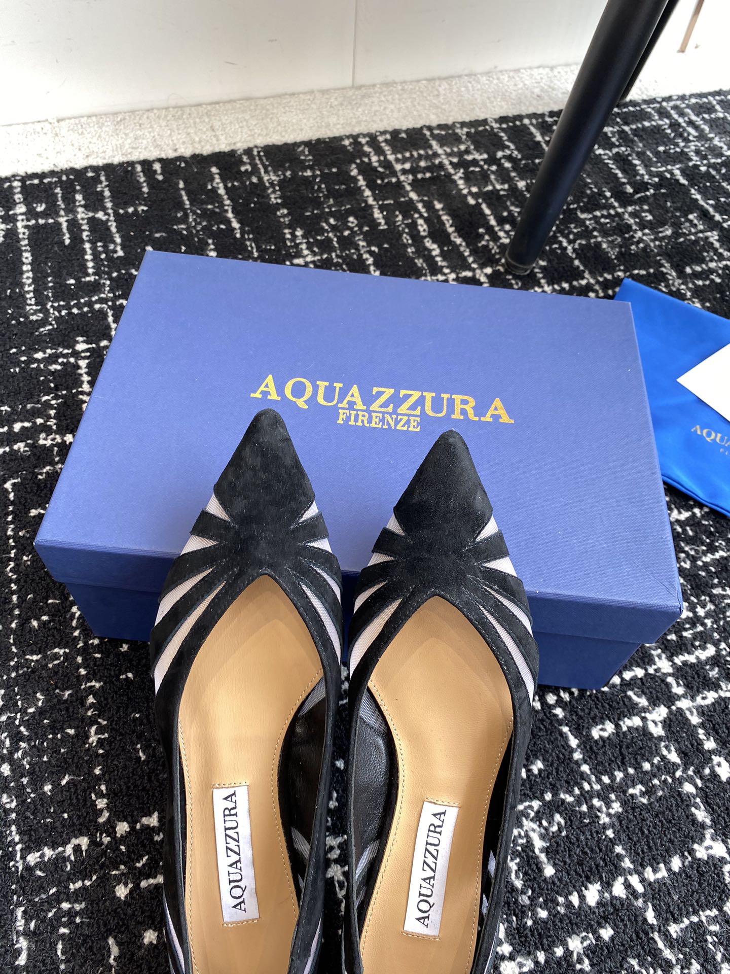 Aquazzura24ss惊艳火爆款菠萝王室贵族的钟爱雍容华贵气质高雅到手如图柜级品质进口麂皮璀璨别致水