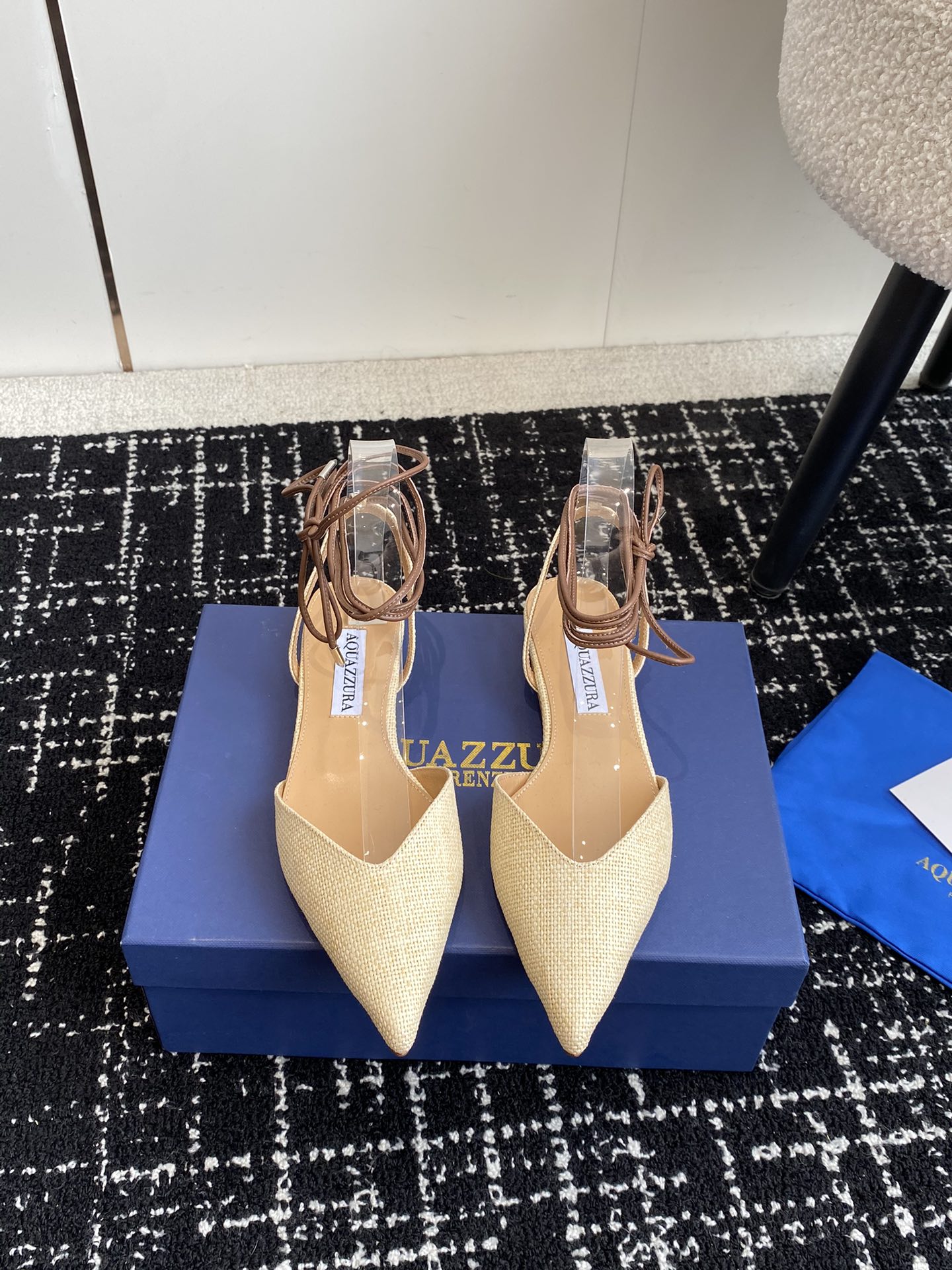 Aquazzura24ss惊艳火爆款菠萝王室贵族的钟爱雍容华贵气质高雅到手如图柜级品质原版开模布料小羊皮