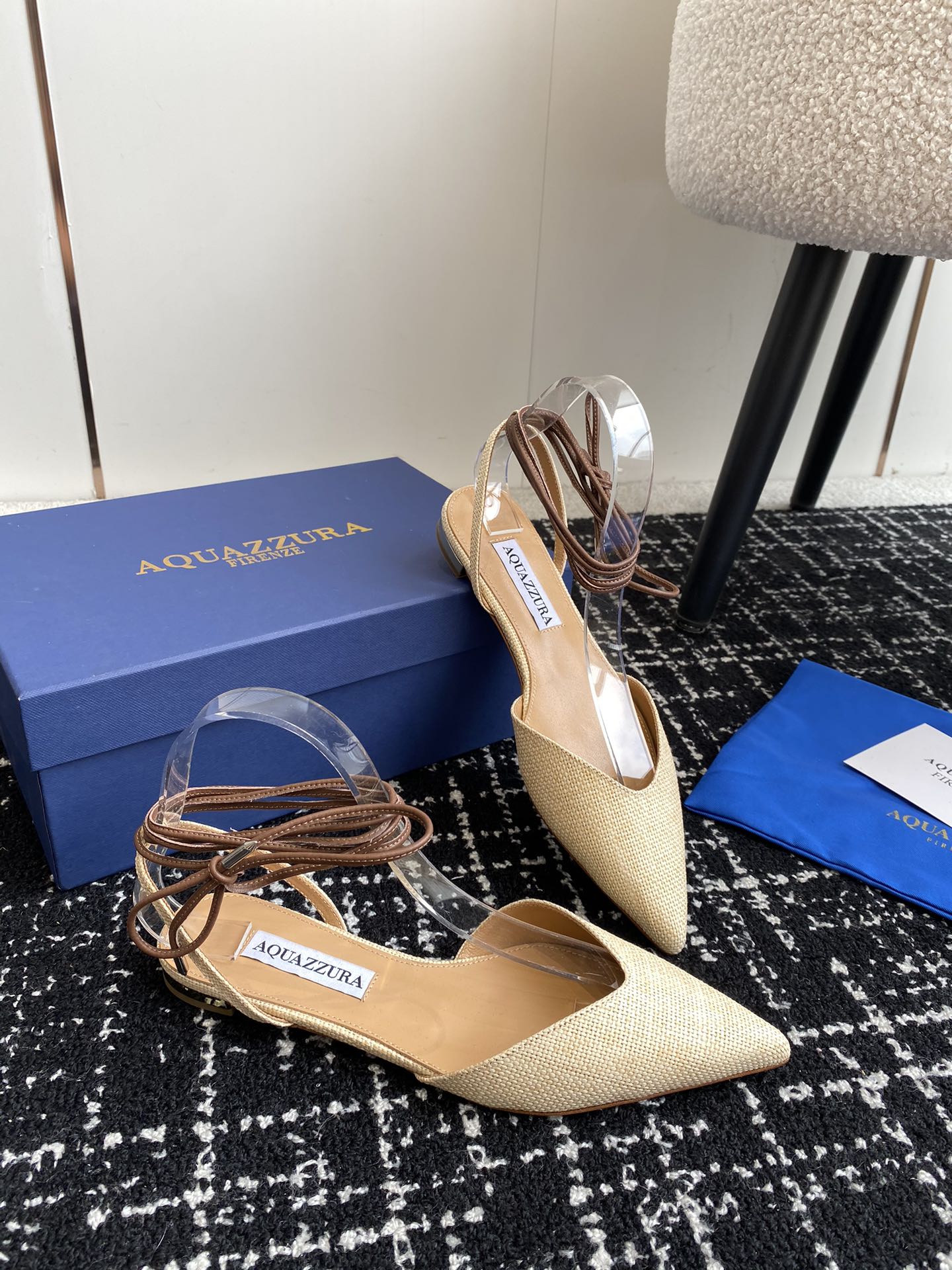 Aquazzura24ss惊艳火爆款菠萝王室贵族的钟爱雍容华贵气质高雅到手如图柜级品质原版开模布料小羊皮