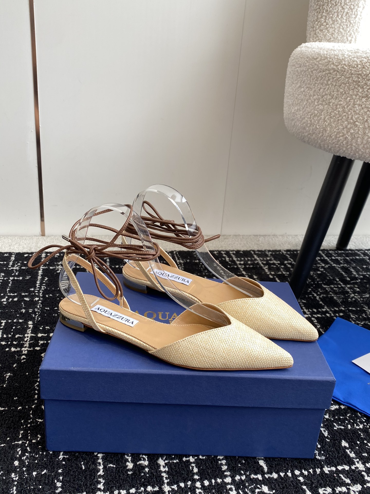 Aquazzura24ss惊艳火爆款菠萝王室贵族的钟爱雍容华贵气质高雅到手如图柜级品质原版开模布料小羊皮