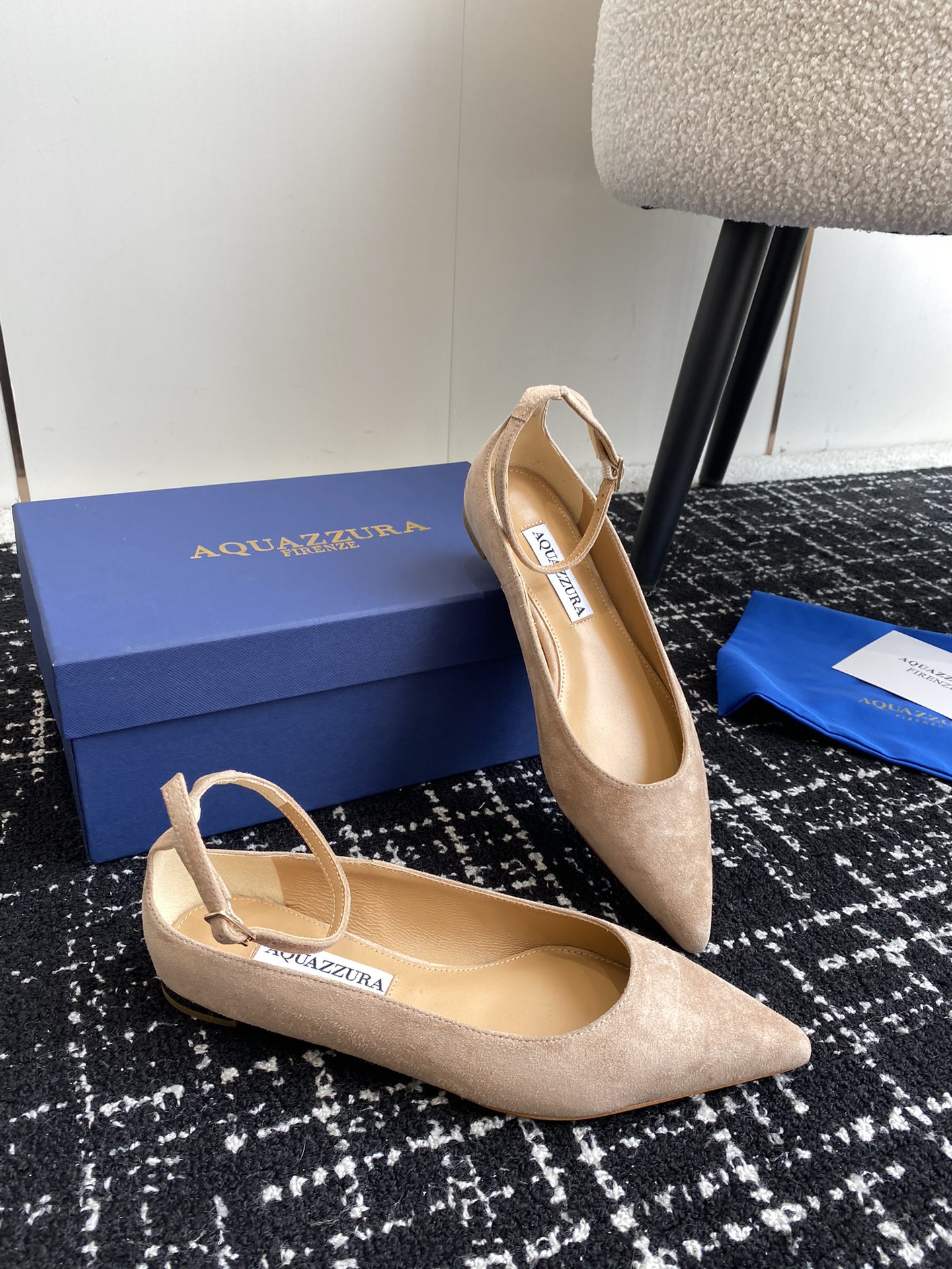 Aquazzura24ss惊艳火爆款菠萝王室贵族的钟爱雍容华贵气质高雅到手如图柜级品质进口麂皮/漆皮内里