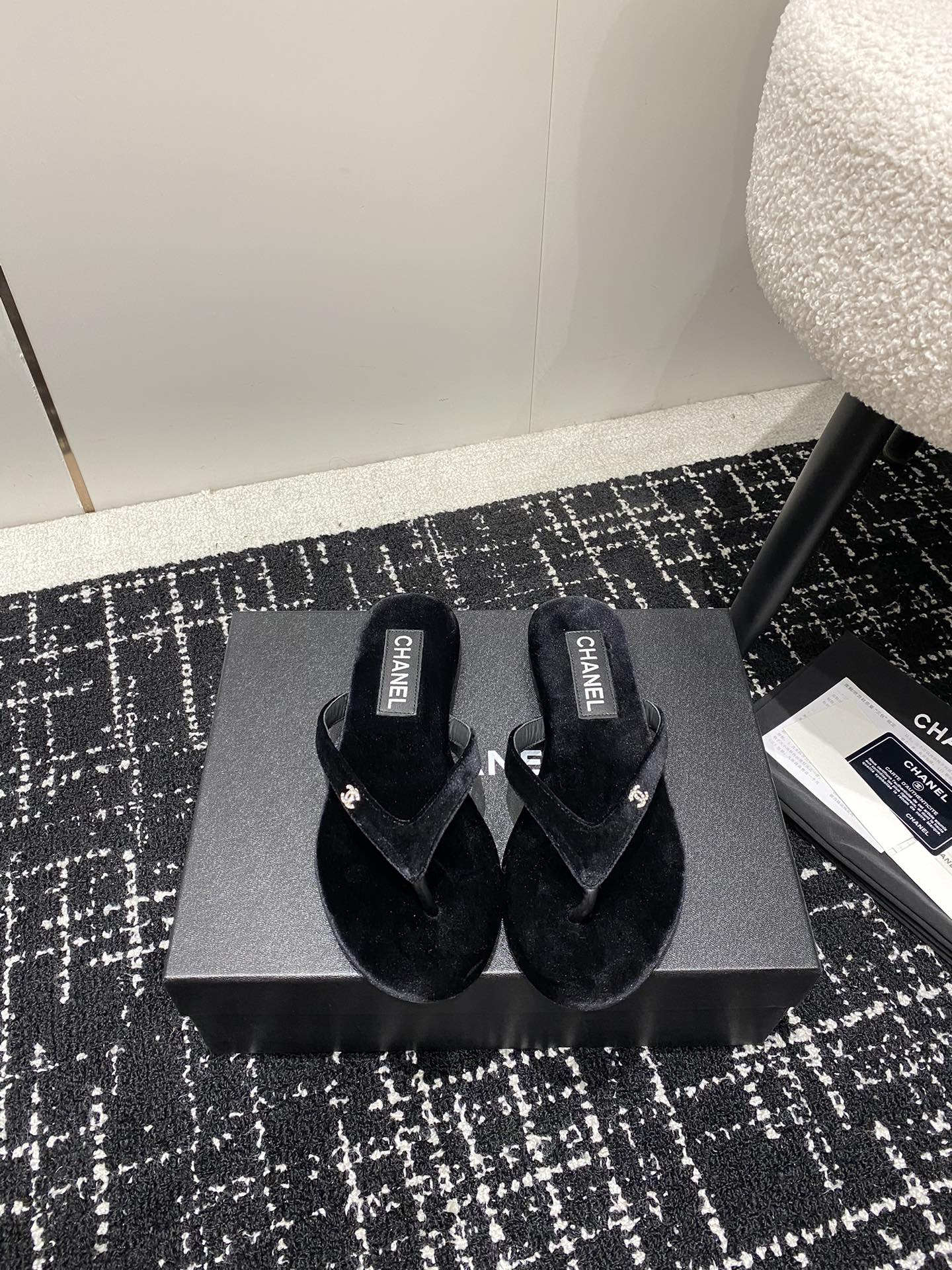 Chanel Sapatos Sandálias de Dedo Conjunto com Diamantes Denim Couro genuíno Pele de carneiro Colecção Verão