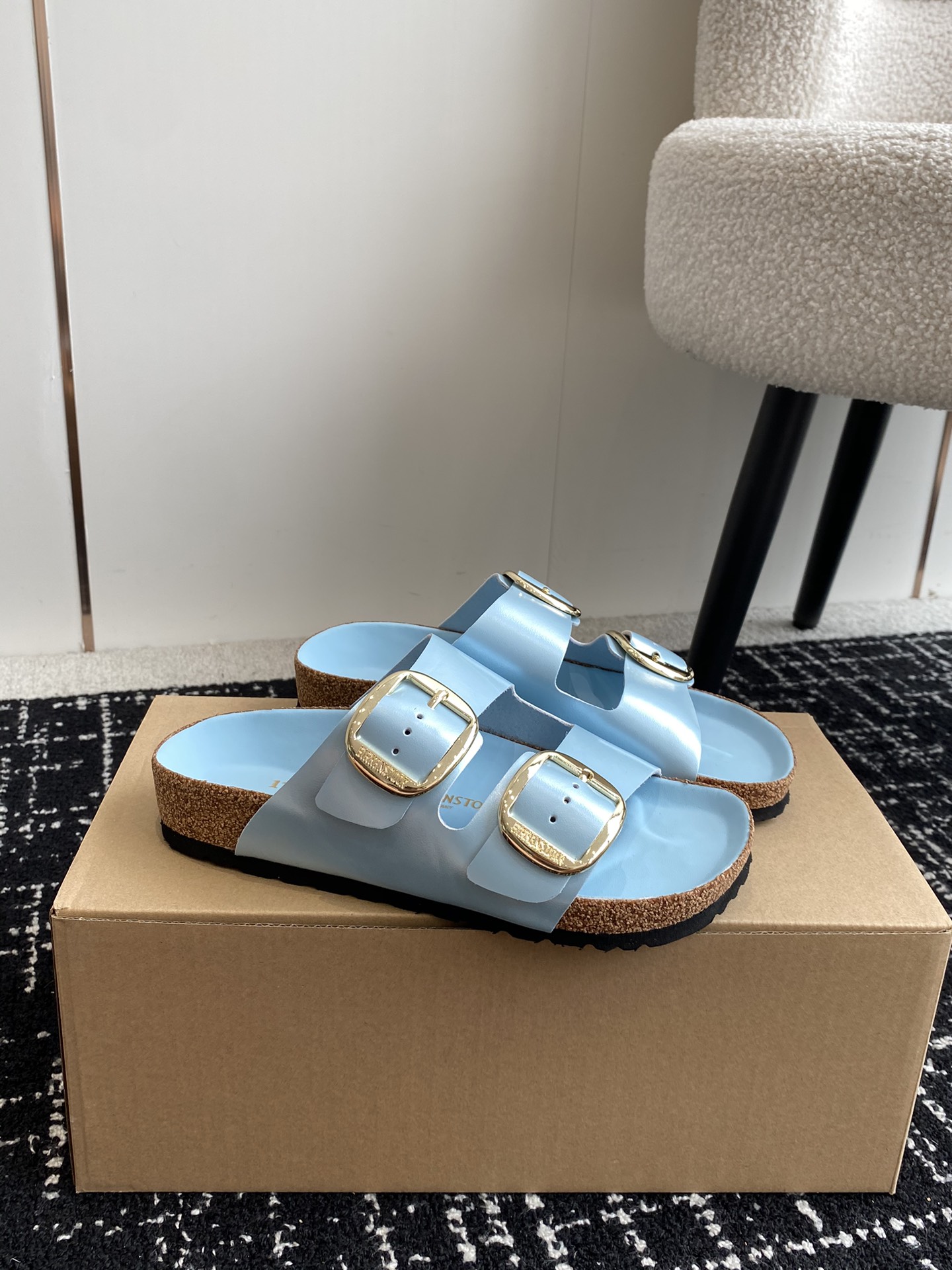 Birkenstock系列凉鞋半拖这两个品牌刚出联名我就心动了代购找很久才买到货真的一鞋难求真的超级好看