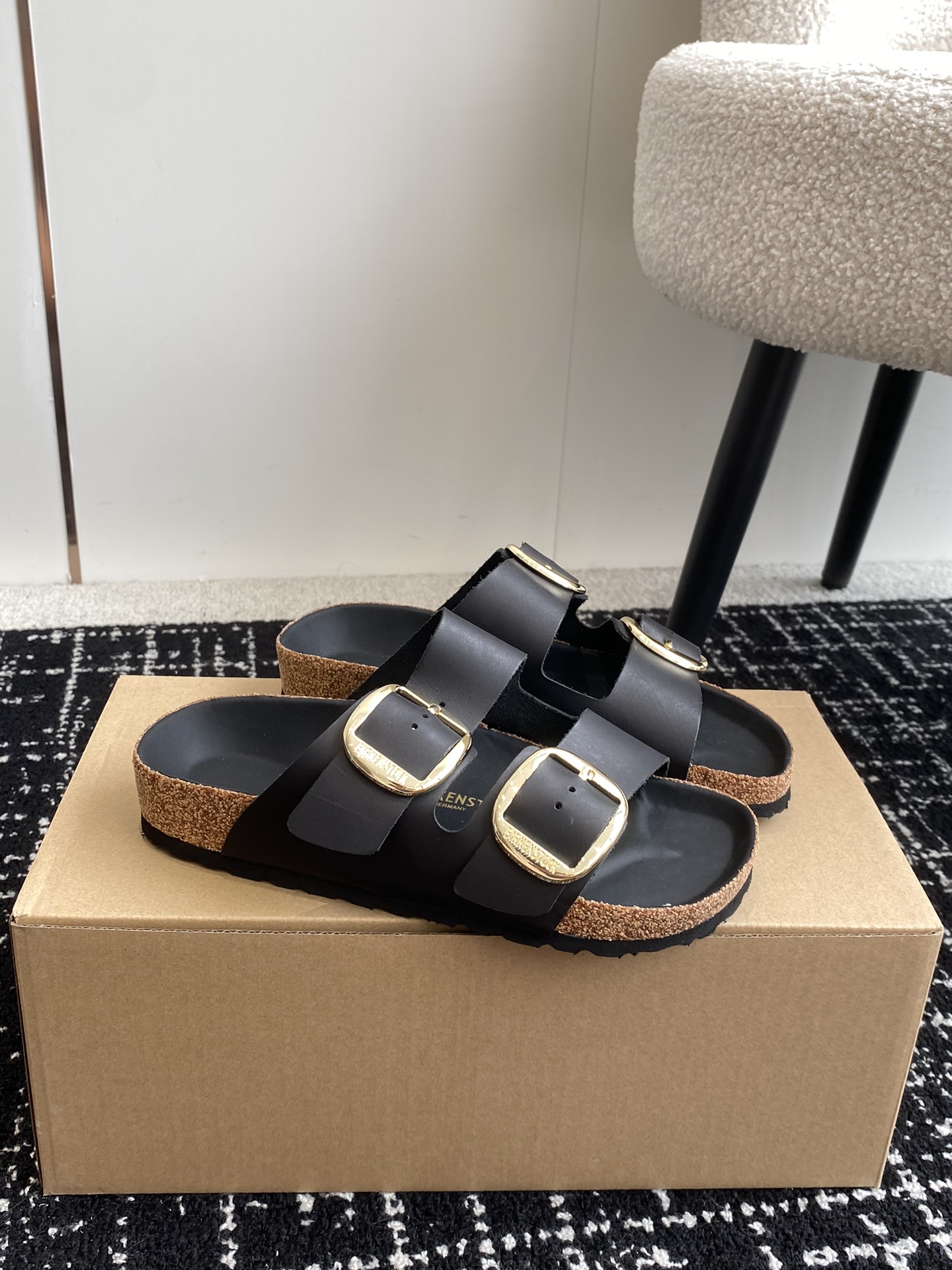 Birkenstock系列凉鞋半拖这两个品牌刚出联名我就心动了代购找很久才买到货真的一鞋难求真的超级好看