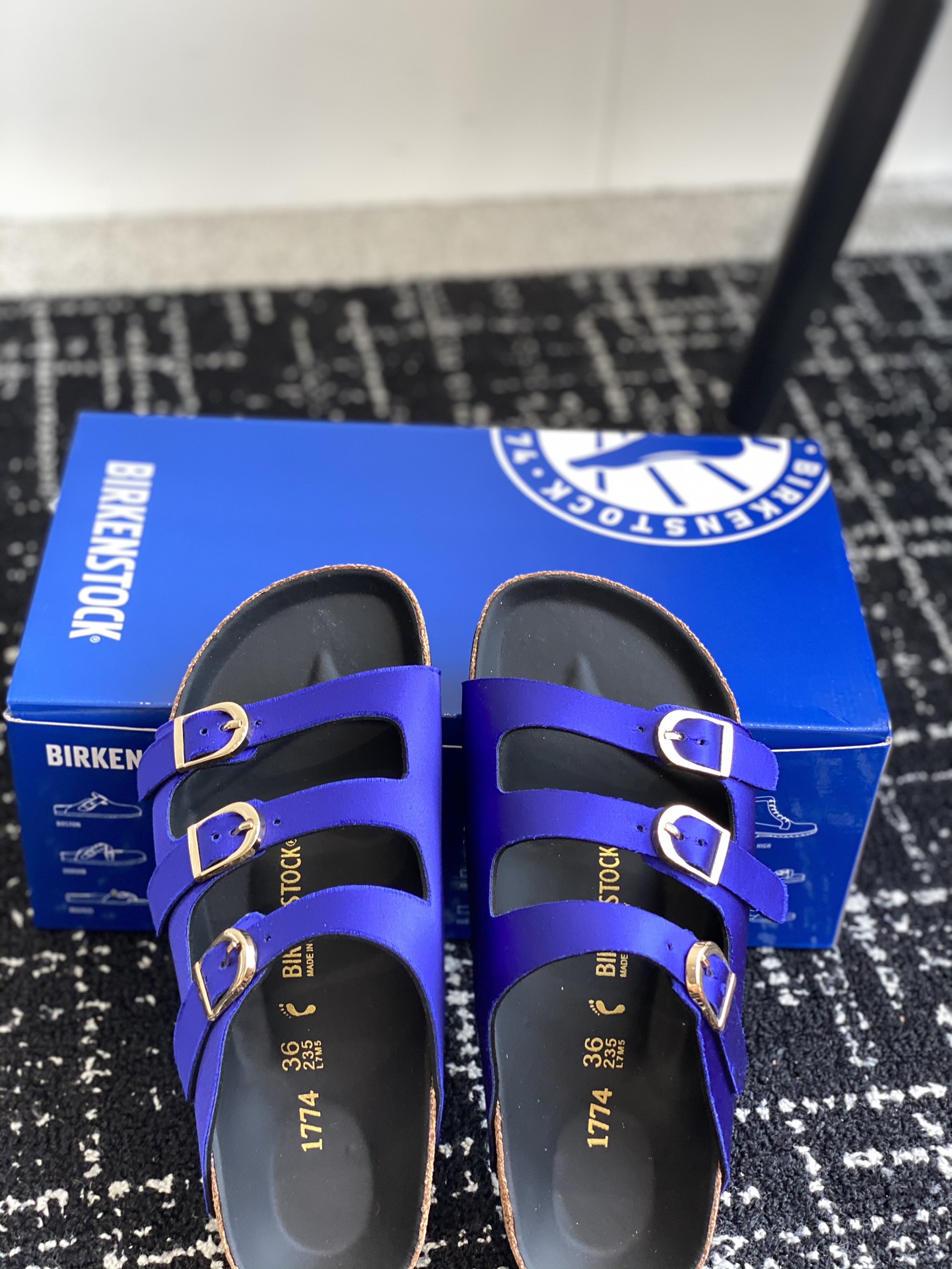 Birkenstock系列拖鞋这两个品牌刚出联名我就心动了代购找很久才买到货真的一鞋难求真的超级好看姐妹