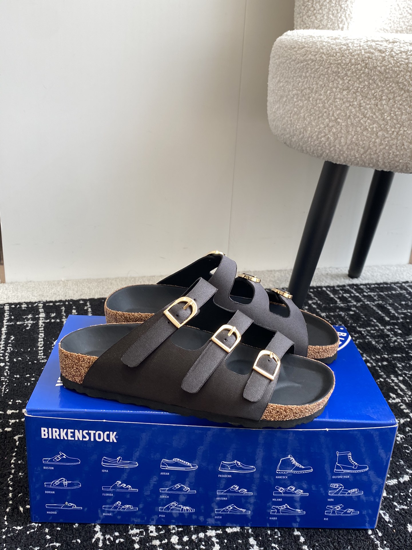 Birkenstock系列拖鞋这两个品牌刚出联名我就心动了代购找很久才买到货真的一鞋难求真的超级好看姐妹