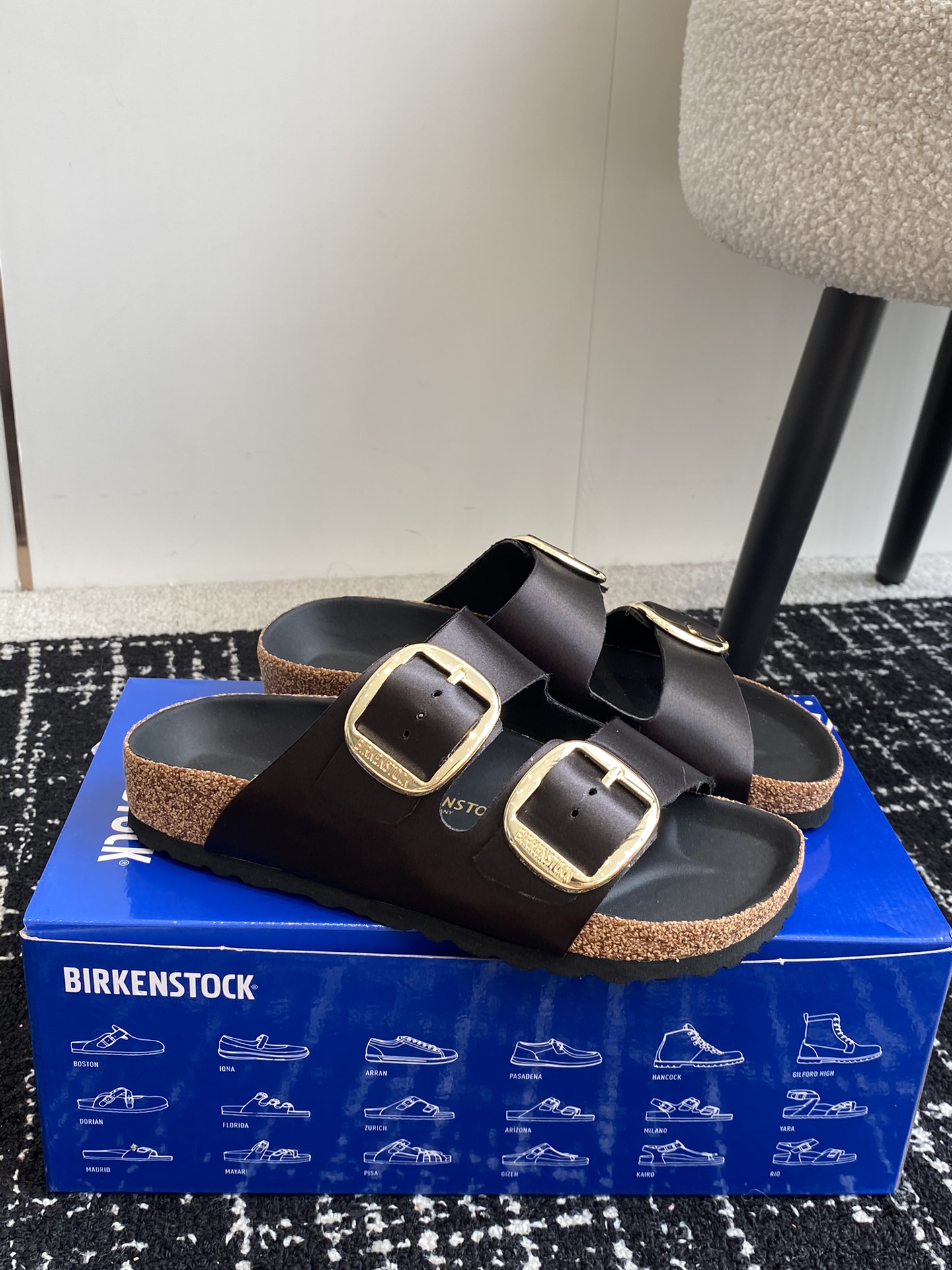 Birkenstock系列拖鞋这两个品牌刚出联名我就心动了代购找很久才买到货真的一鞋难求真的超级好看姐妹