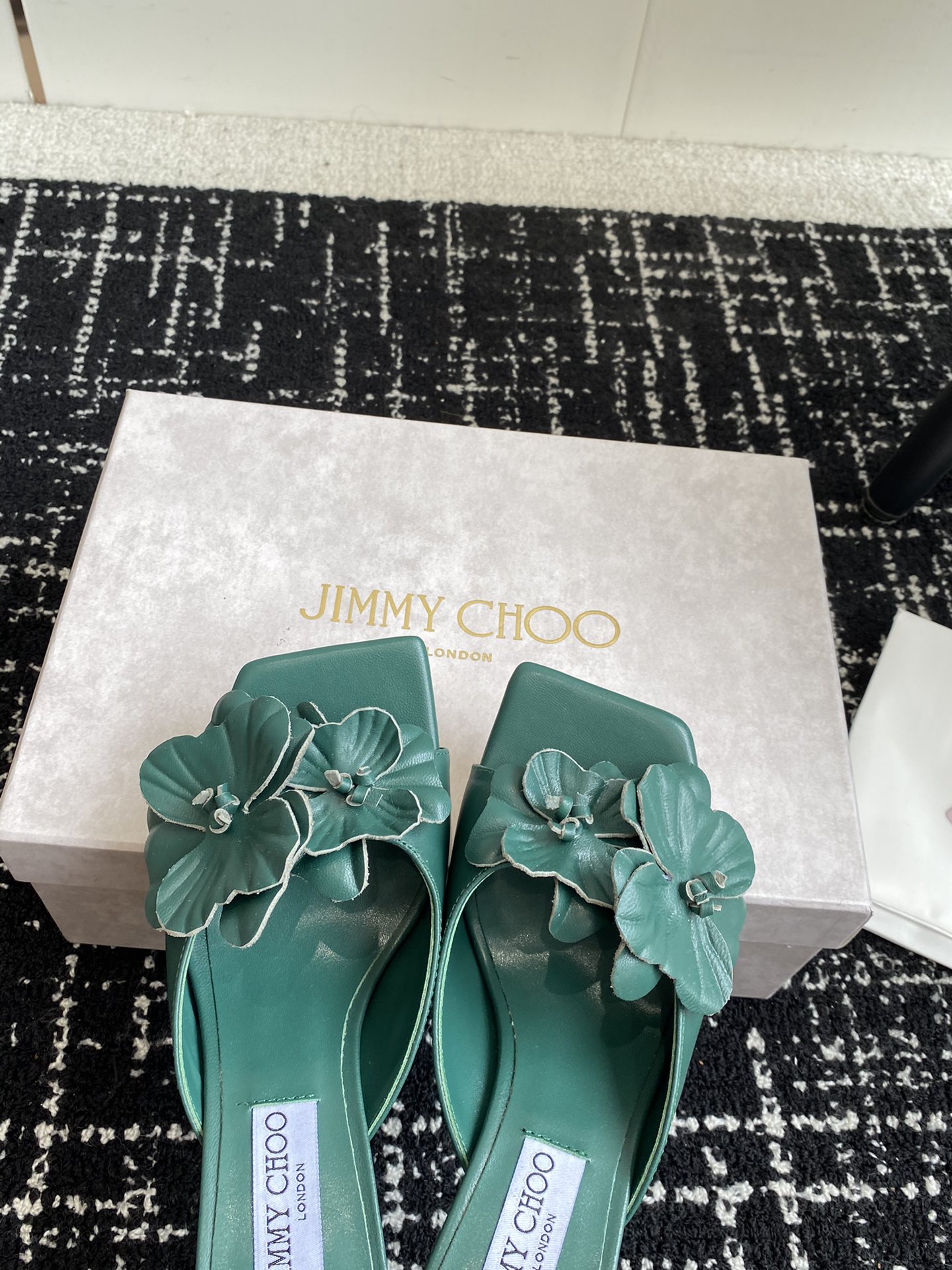 JIMMYCHOO24ss新季最新花朵小猫跟鞋今年限定款当红巨星金晨同款高跟拖鞋时髦百搭nice单品这款