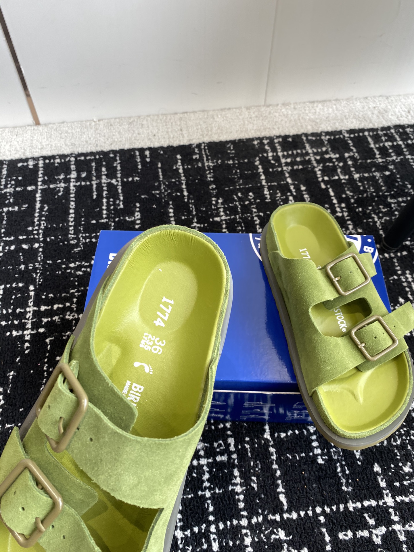 情侣款Birkenstock24ss新款1774系列半拖这两个品牌刚出联名我就心动了代购找很久才买到货真