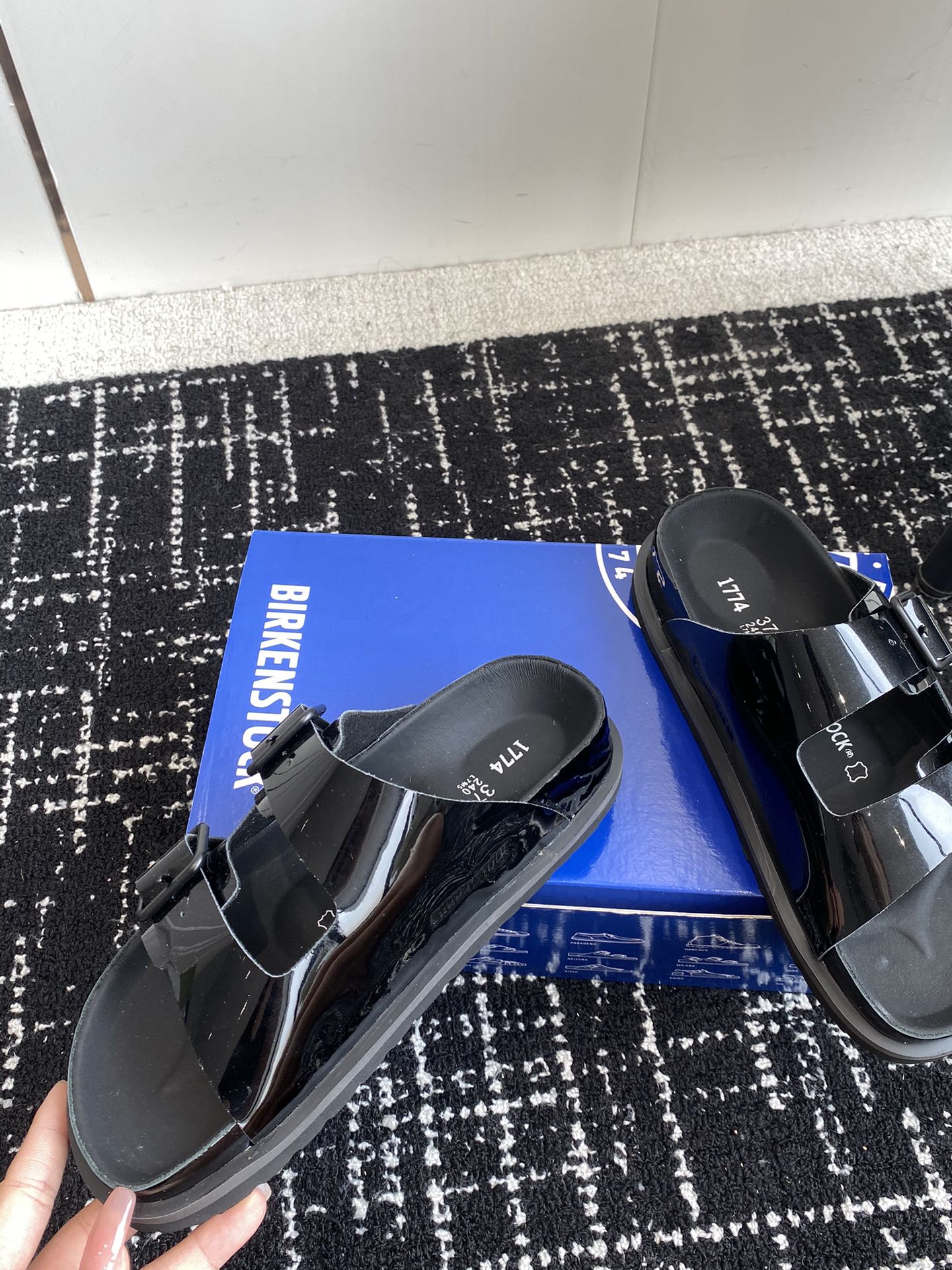 情侣款Birkenstock24ss新款1774系列半拖这两个品牌刚出联名我就心动了代购找很久才买到货真