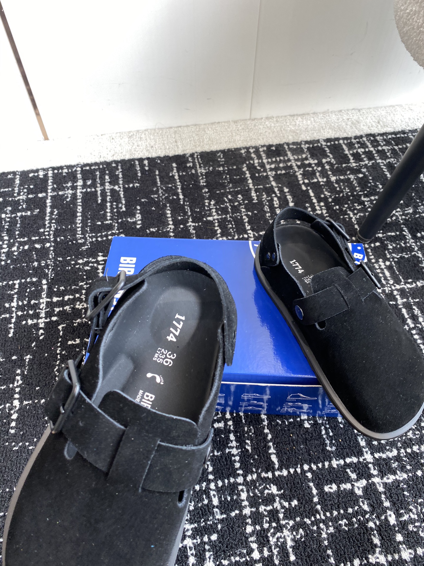 情侣款Birkenstock24ss新款1774系列包头拖这两个品牌刚出联名我就心动了代购找很久才买到货