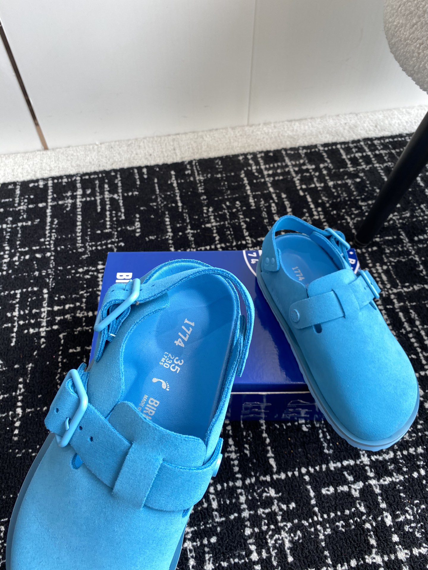 情侣款Birkenstock24ss新款1774系列包头拖这两个品牌刚出联名我就心动了代购找很久才买到货