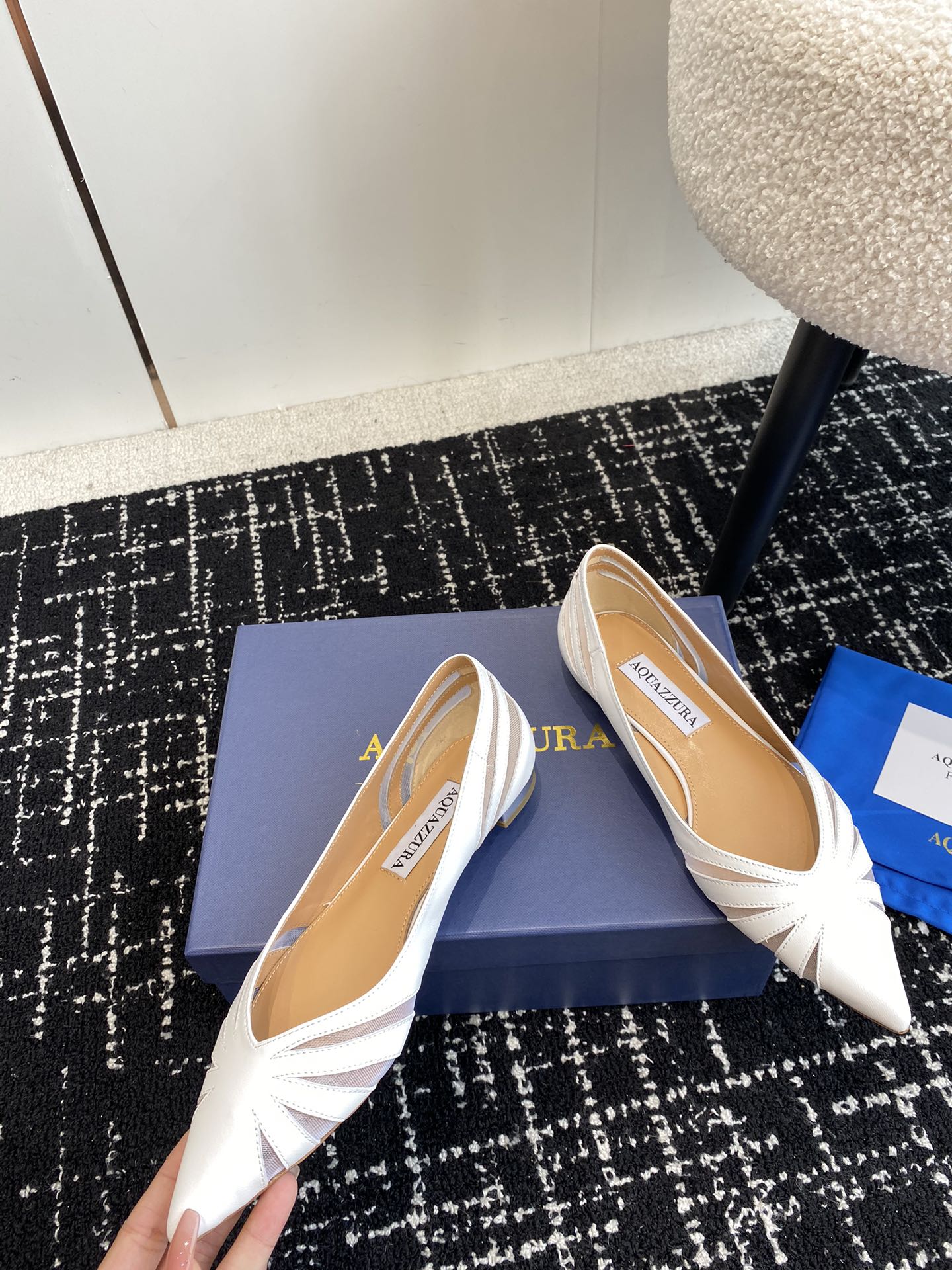 Aquazzura24ss惊艳火爆款菠萝王室贵族的钟爱雍容华贵气质高雅到手如图柜级品质面料进口羊皮/原版