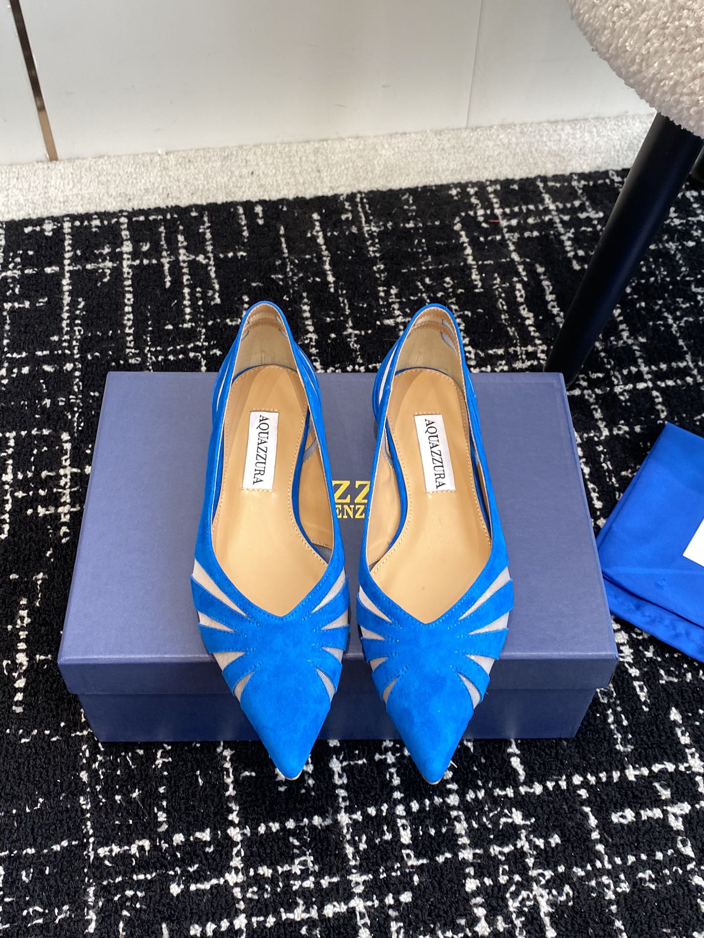 Aquazzura24ss惊艳火爆款菠萝王室贵族的钟爱雍容华贵气质高雅到手如图柜级品质面料进口麂皮/原版