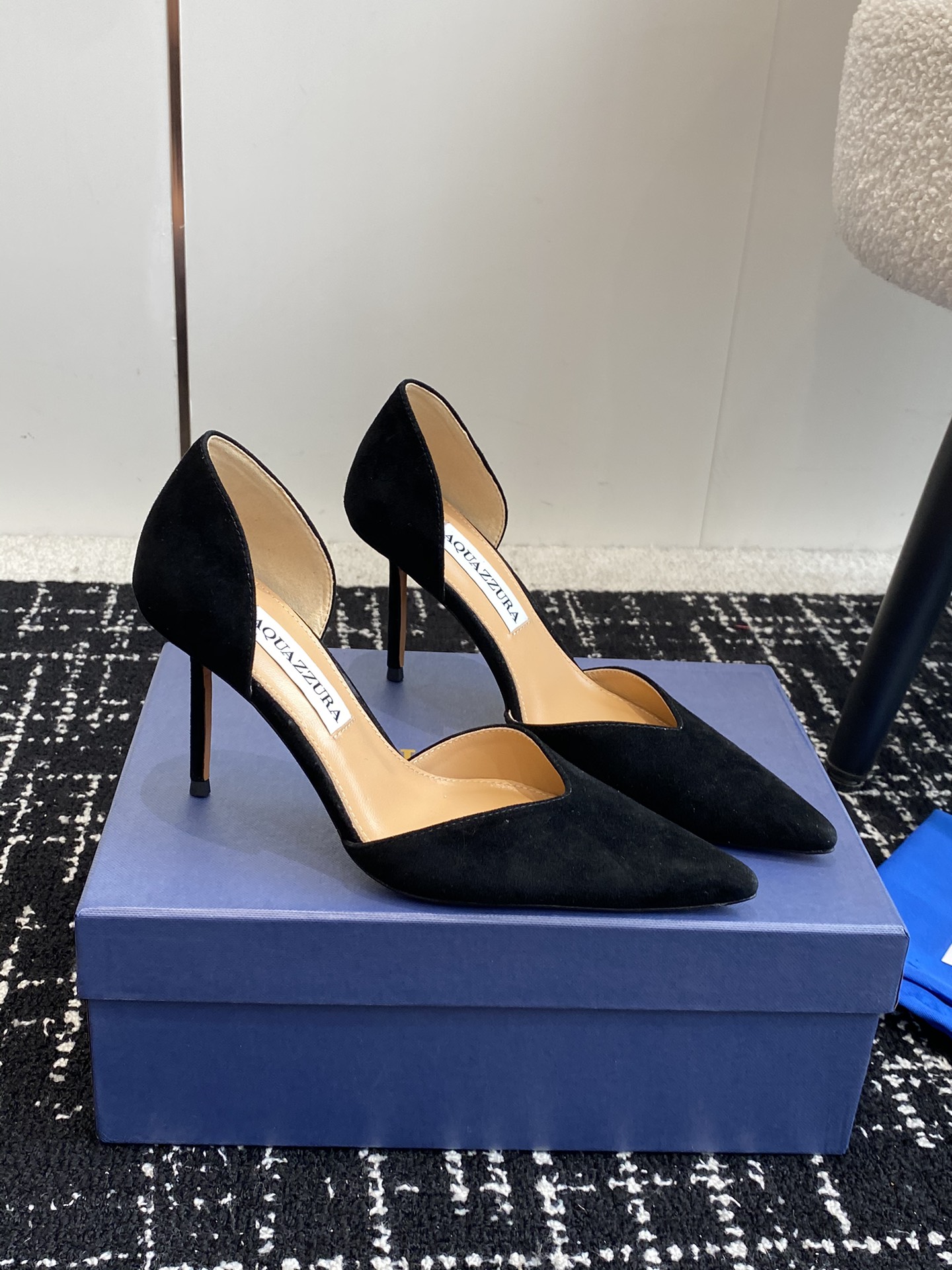 Aquazzura24ss惊艳火爆款菠萝王室贵族的钟爱雍容华贵气质高雅到手如图柜级品质面料进口麂皮/进口