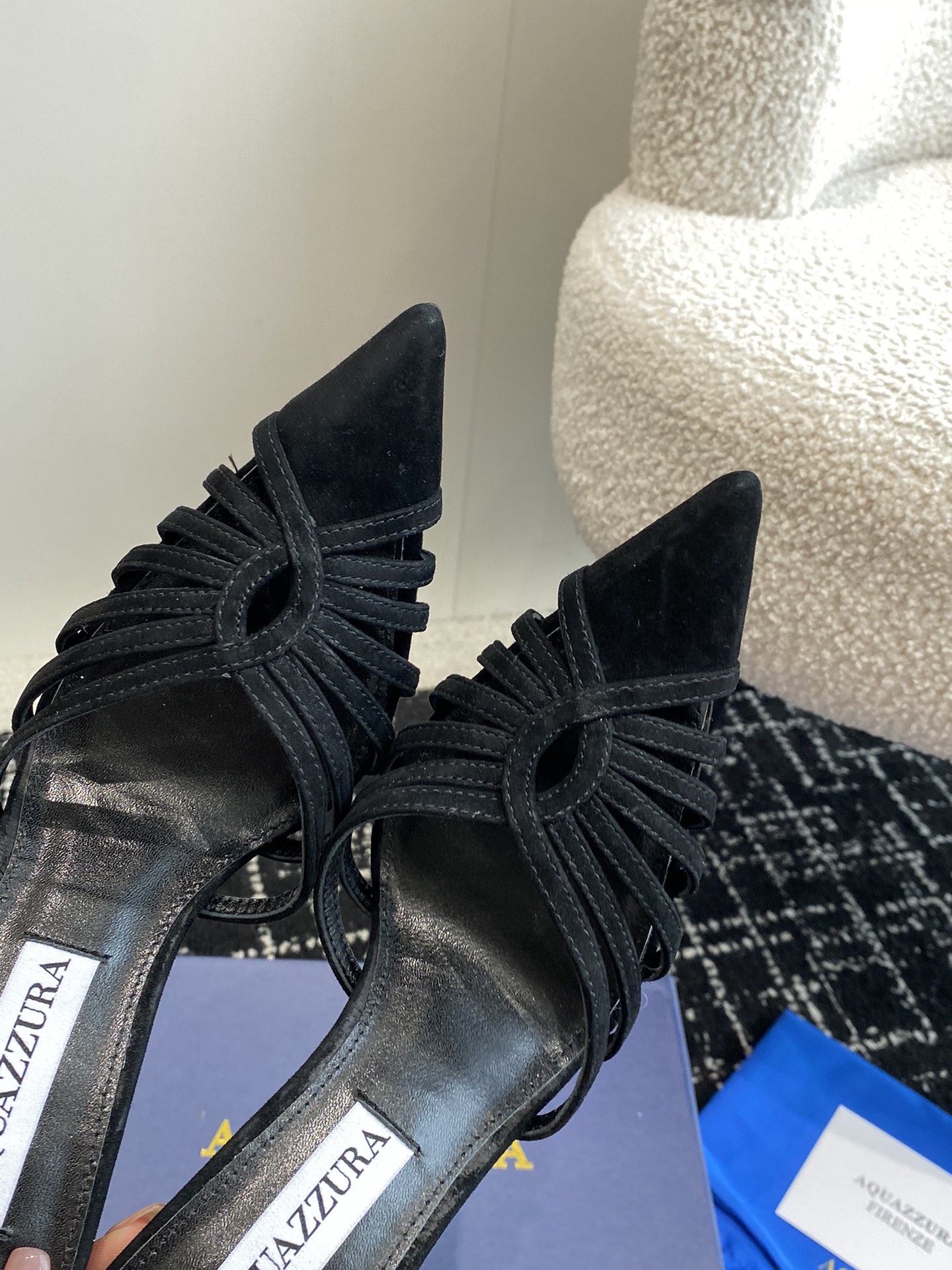 Aquazzura24ss惊艳火爆款菠萝王室贵族的钟爱雍容华贵气质高雅到手如图柜级品质面料进口麂皮小羊皮