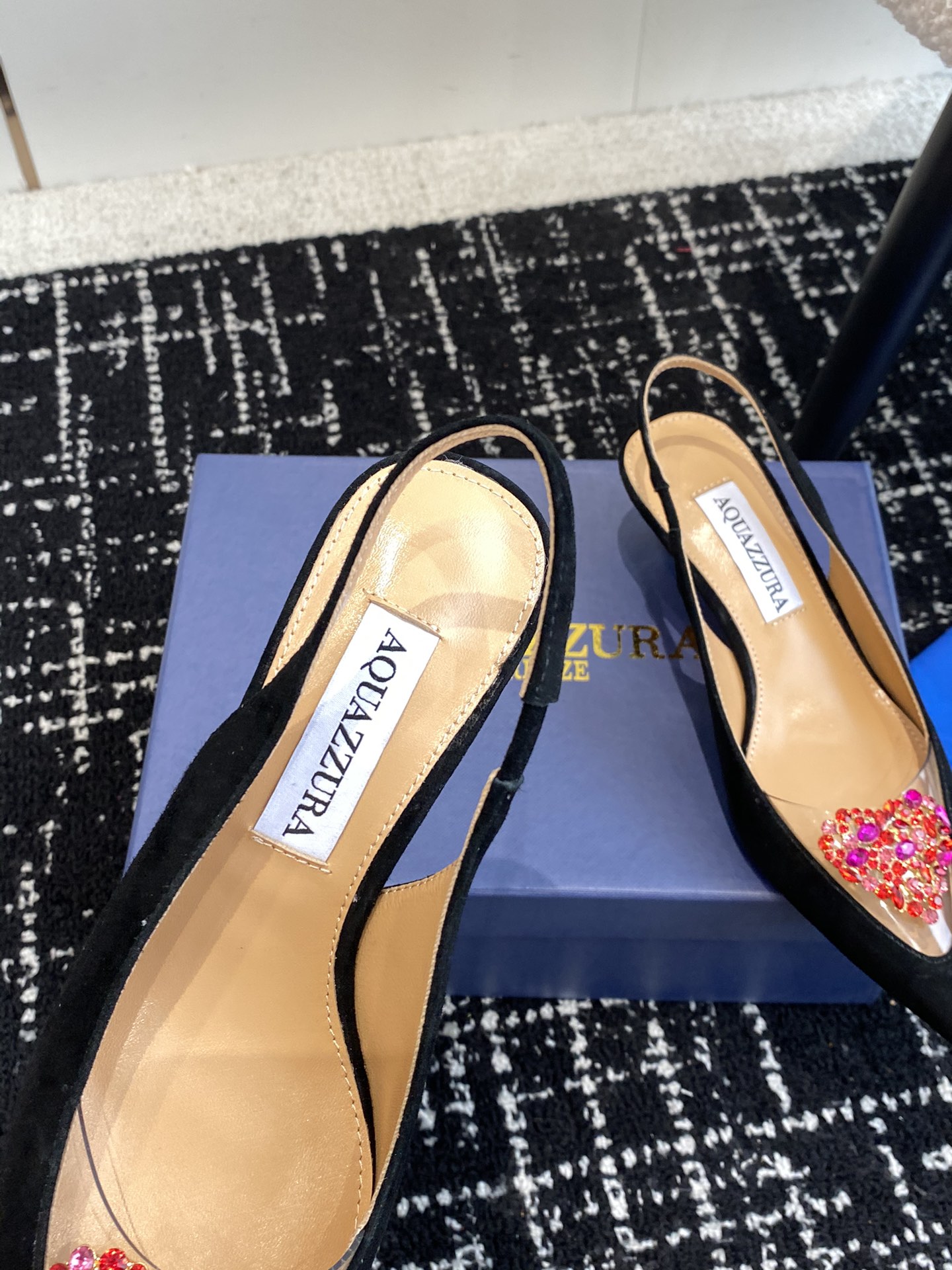 Aquazzura24ss惊艳火爆款菠萝王室贵族的钟爱雍容华贵气质高雅到手如图柜级品质进口羊皮真丝璀璨别