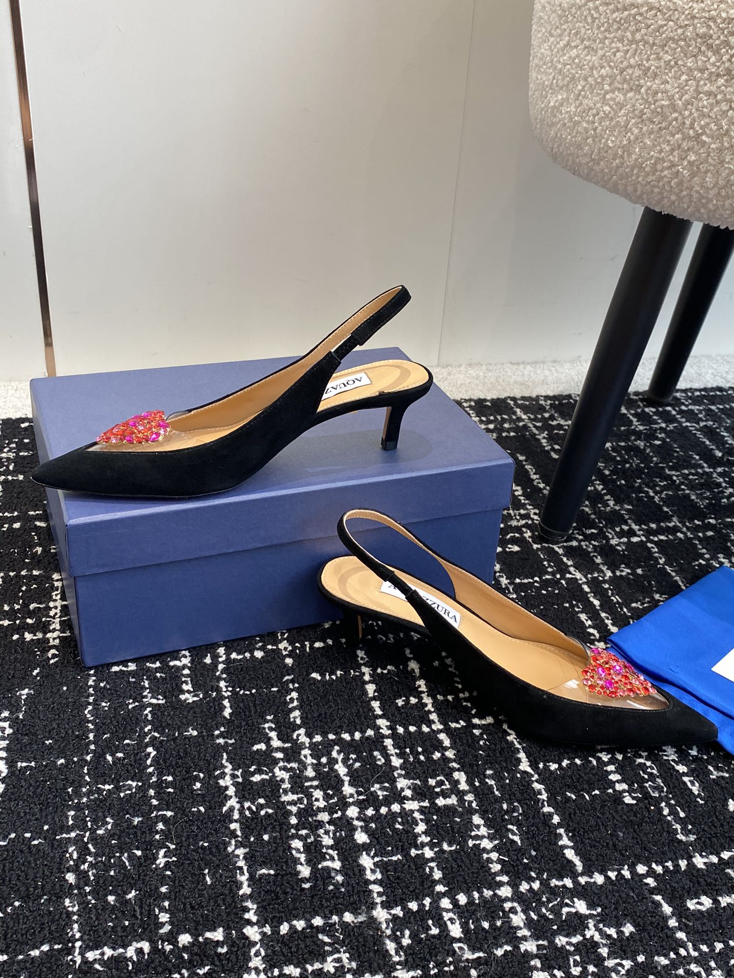 Aquazzura24ss惊艳火爆款菠萝王室贵族的钟爱雍容华贵气质高雅到手如图柜级品质进口羊皮真丝璀璨别