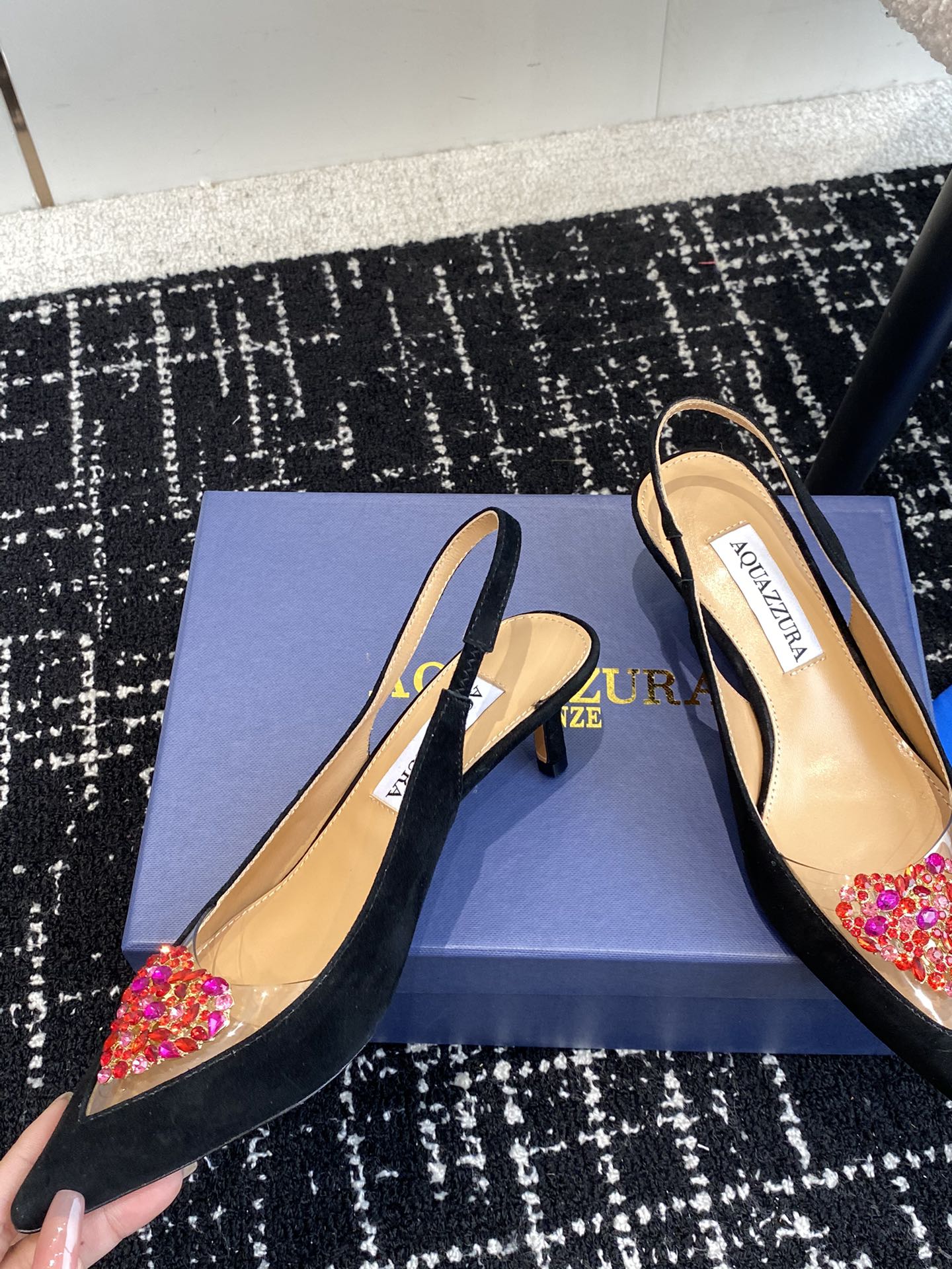 Aquazzura24ss惊艳火爆款菠萝王室贵族的钟爱雍容华贵气质高雅到手如图柜级品质进口羊皮真丝璀璨别