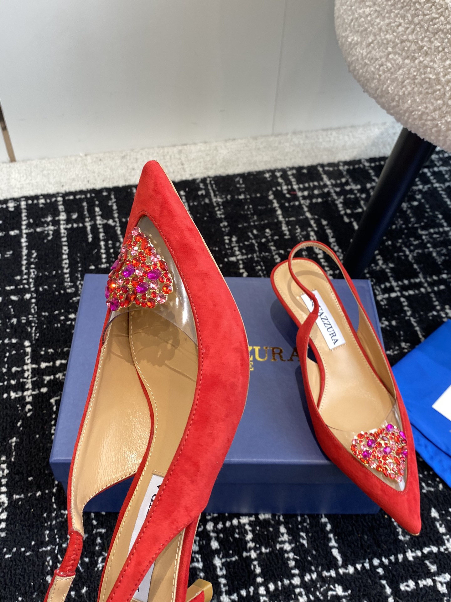 Aquazzura24ss惊艳火爆款菠萝王室贵族的钟爱雍容华贵气质高雅到手如图柜级品质进口羊皮真丝璀璨别