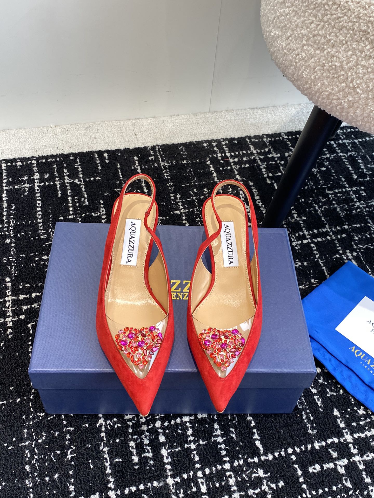 Aquazzura24ss惊艳火爆款菠萝王室贵族的钟爱雍容华贵气质高雅到手如图柜级品质进口羊皮真丝璀璨别